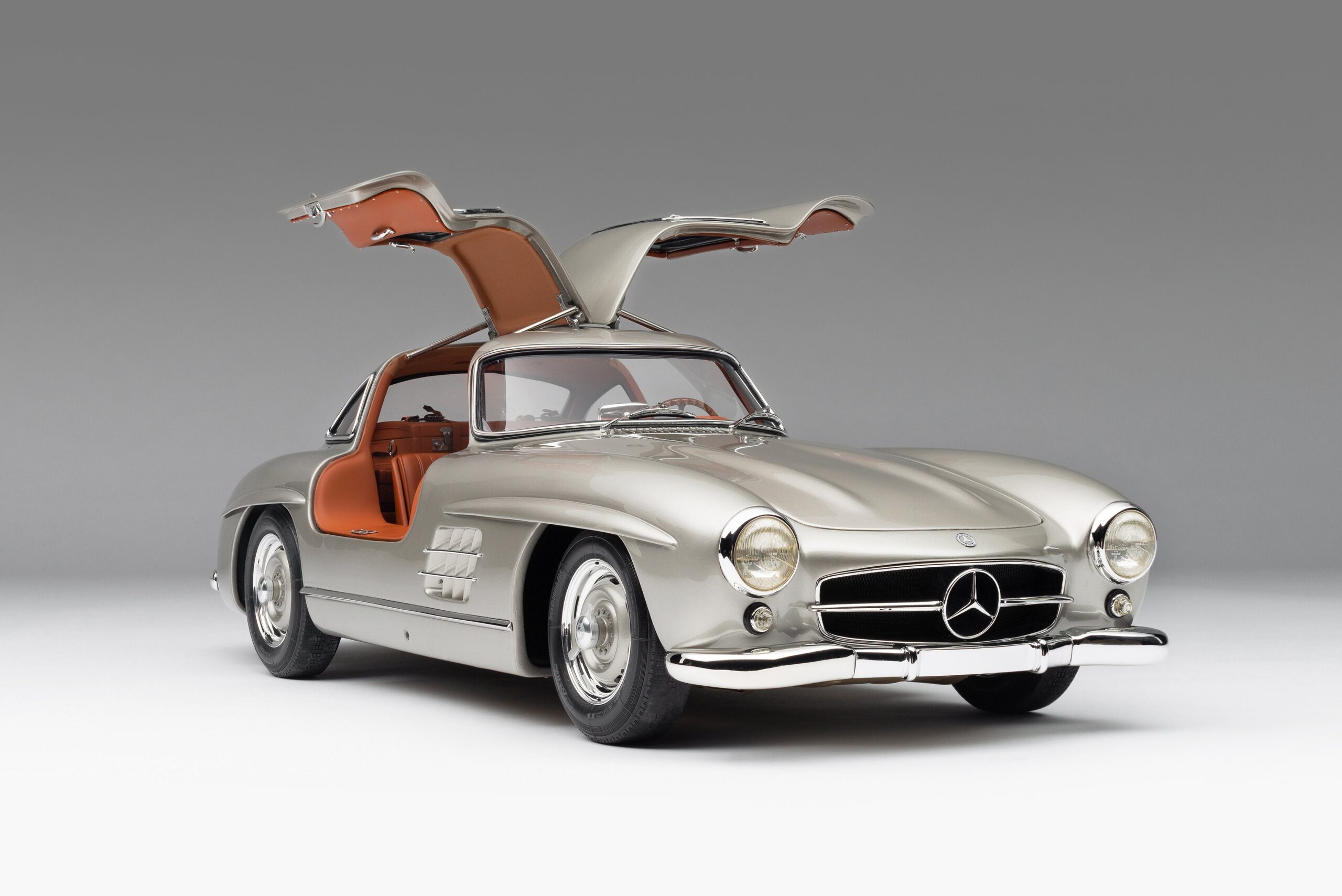 Amalgam Mercedes-Benz 300 SL Gullwing (1955) - Silber | 1:8 - Image 7