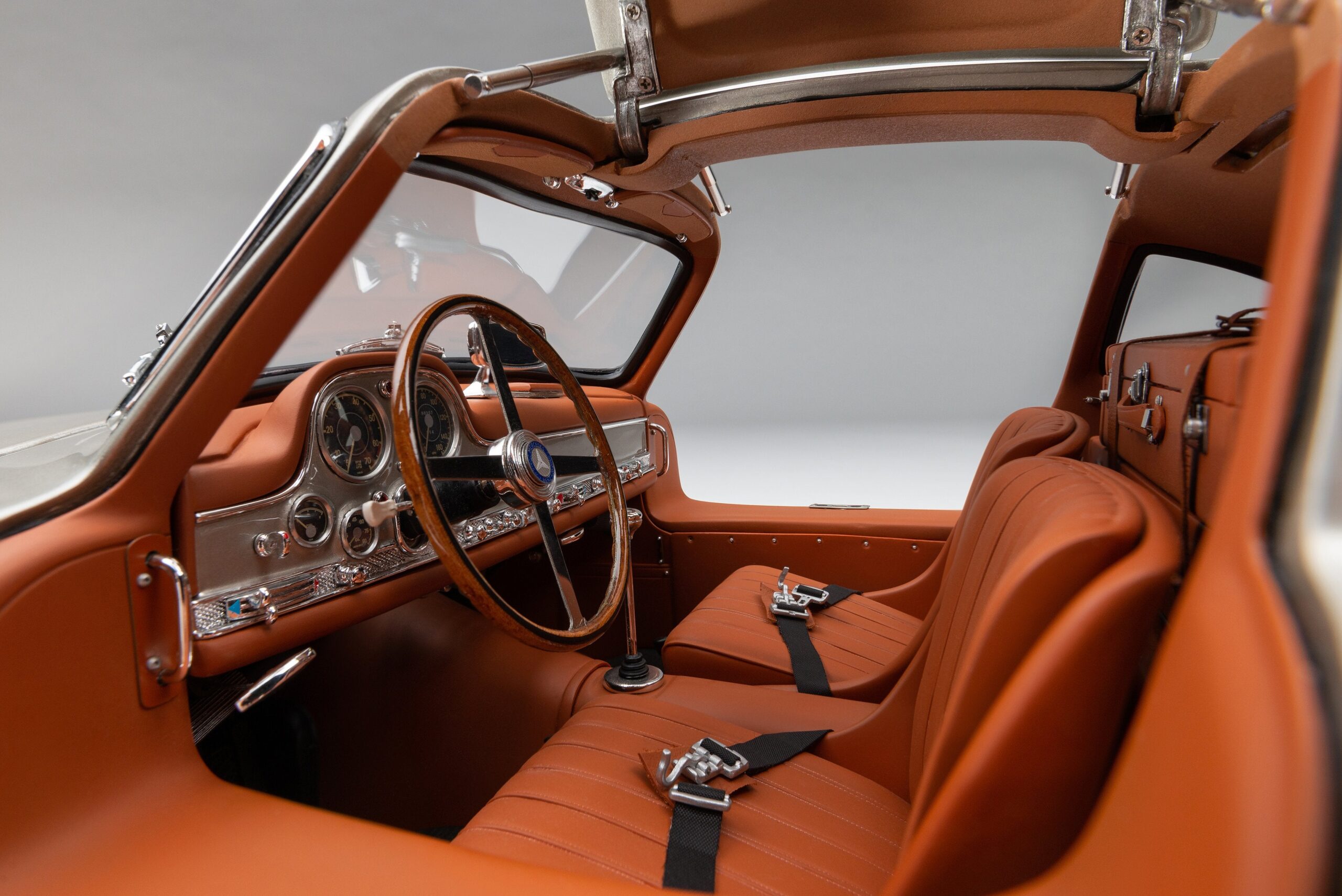 Amalgam Mercedes-Benz 300 SL Gullwing (1955) - Silber | 1:8 - Image 15