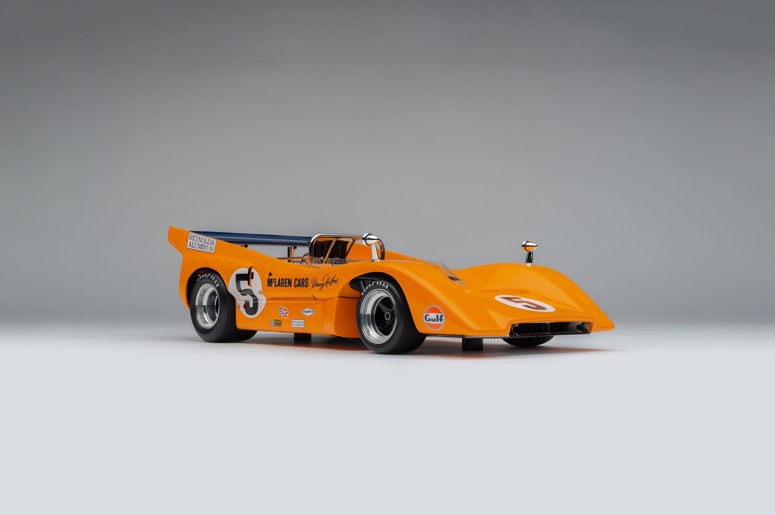 Amalgam McLaren M8D 1970 Can-Am Season - Orange | 1:8 - Image 2
