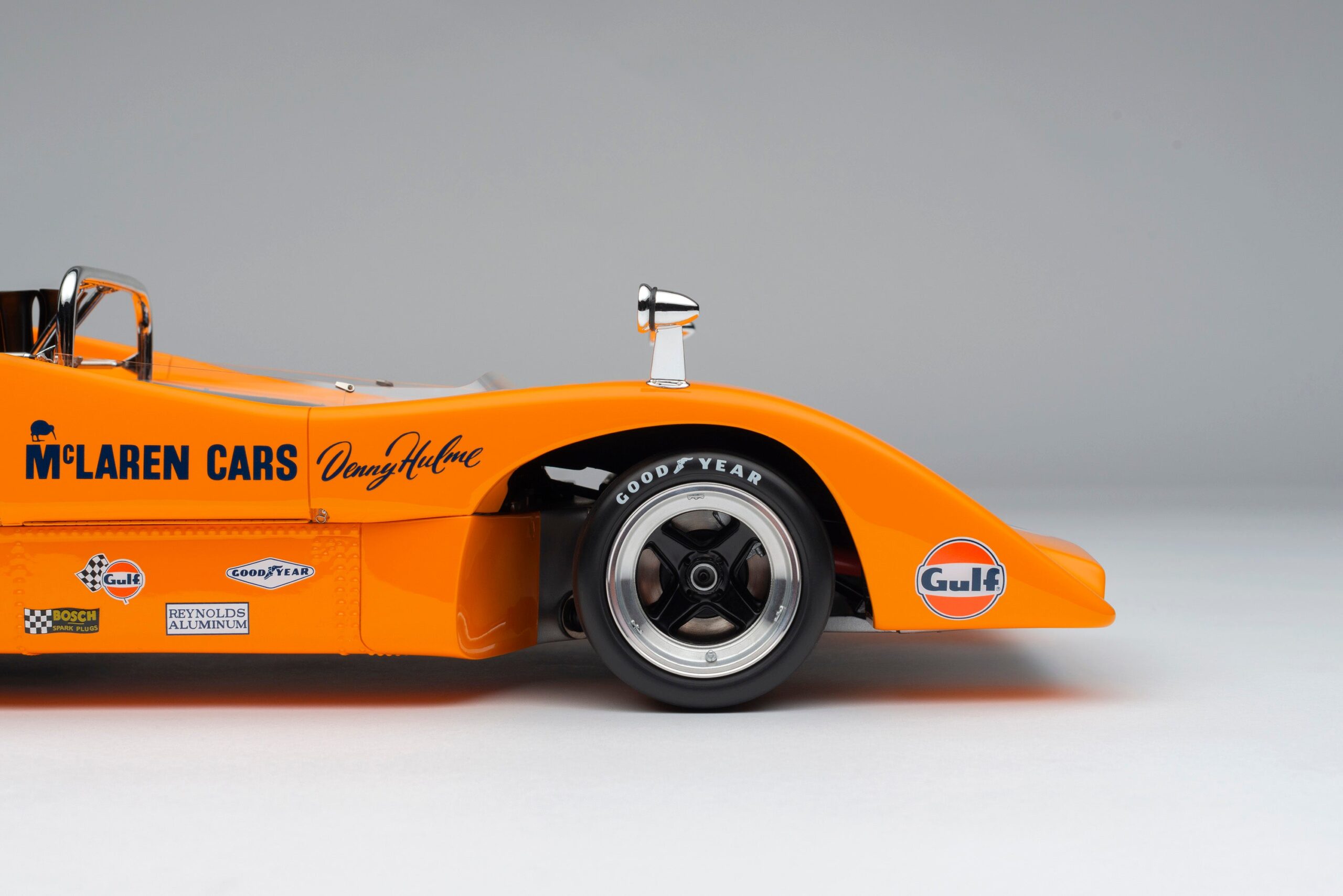Amalgam McLaren M8D 1970 Can-Am Season - Orange | 1:8 - Image 9