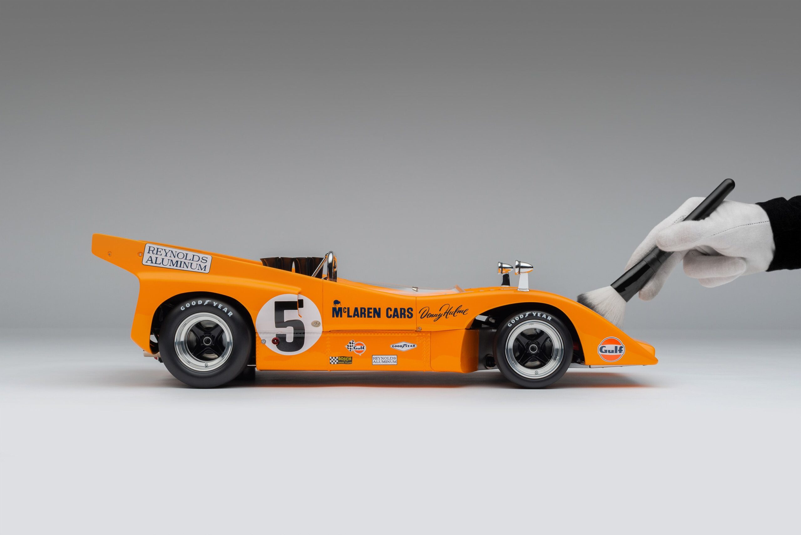 Amalgam McLaren M8D 1970 Can-Am Season - Orange | 1:8 - Image 3