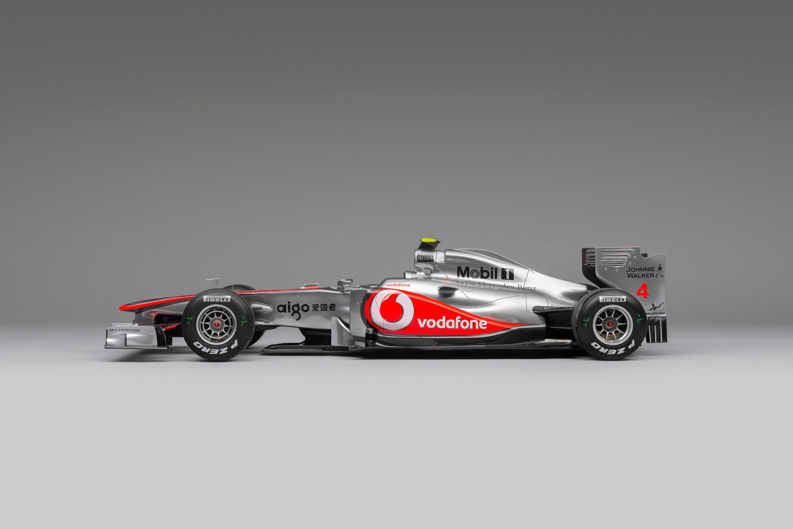 Amalgam McLaren MP4-26 2011 Chinese Grand Prix Button - Silber | 1:8 - Image 9
