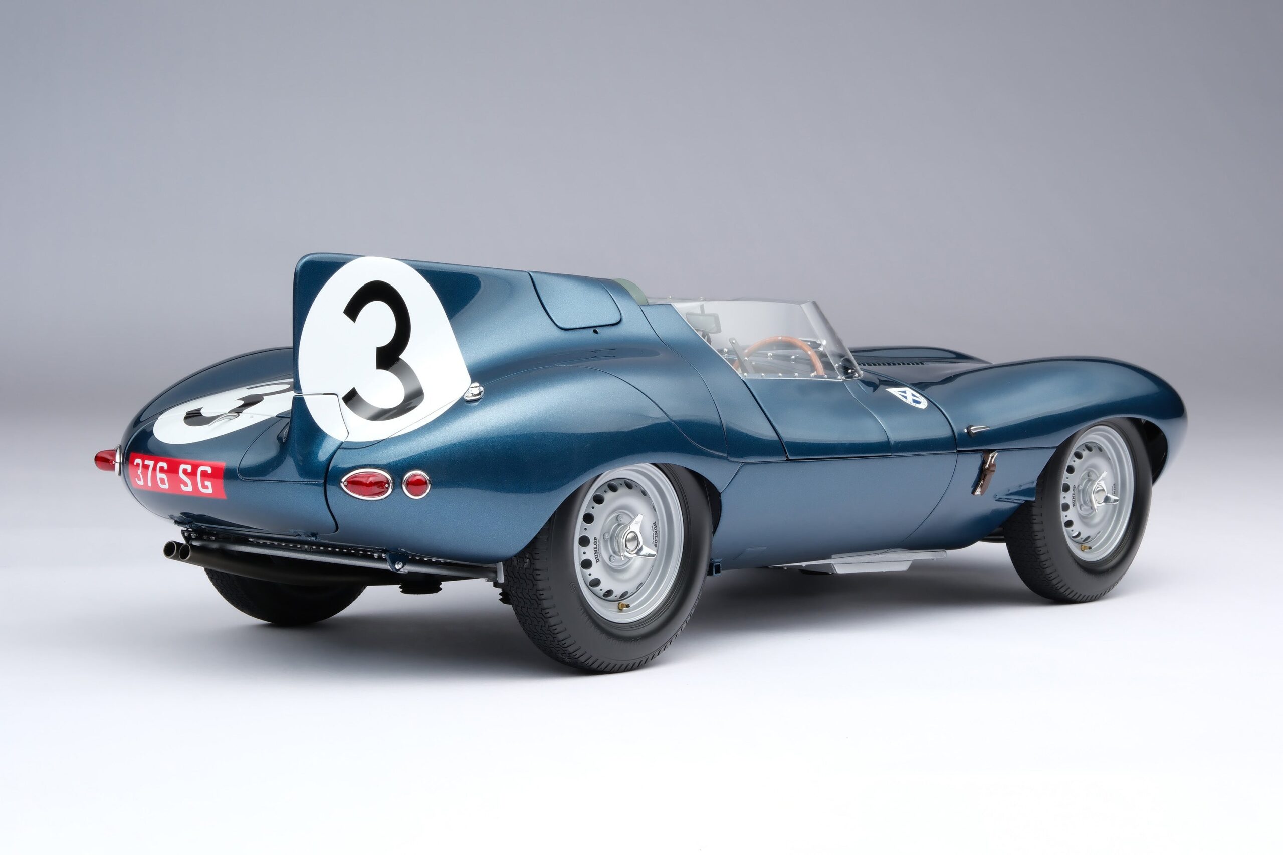 Amalgam Jaguar D-type Ecurie Ecosse 1957 Le Mans Winner - Dunkelblau | 1:8 – Bild 17