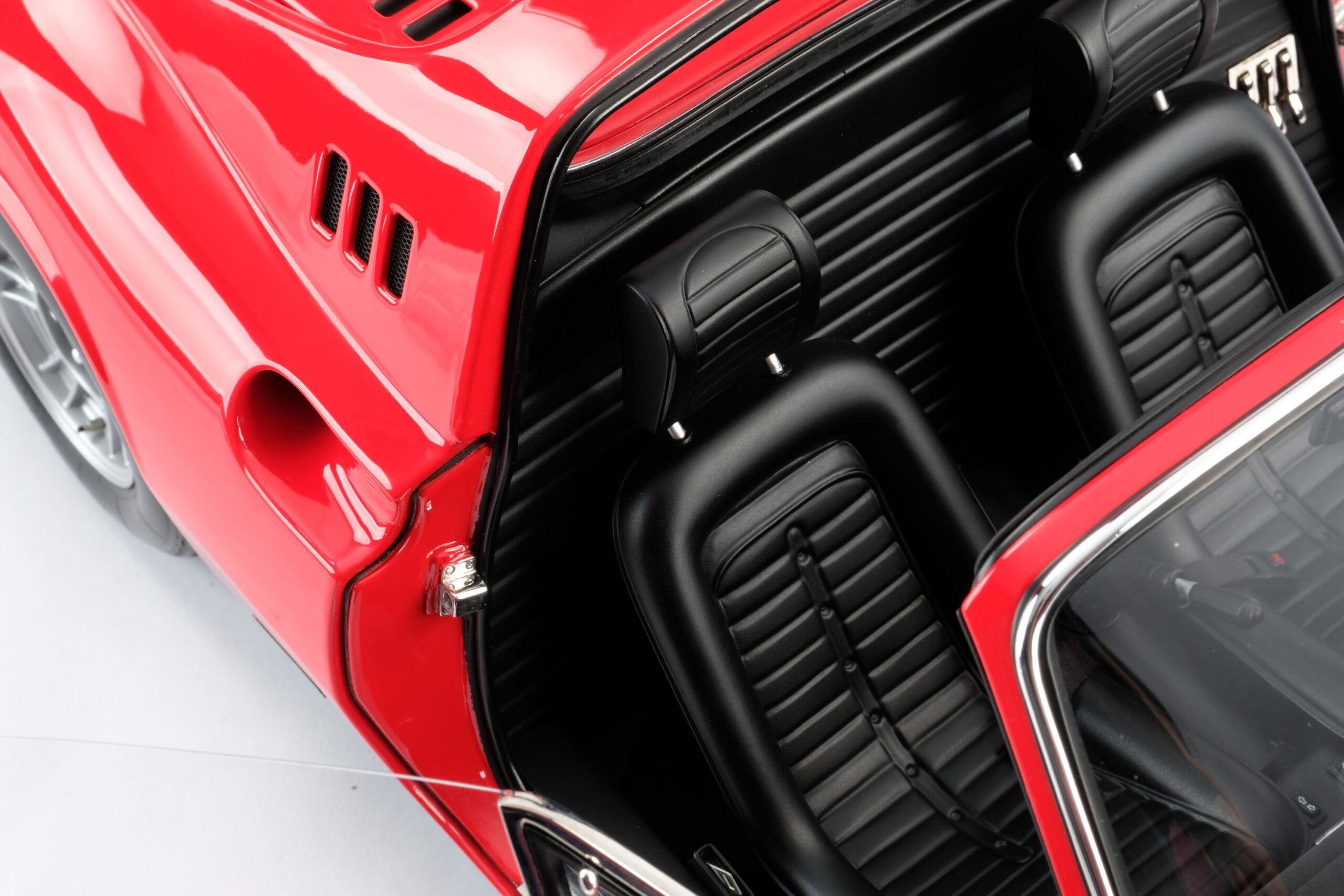 Amalgam Ferrari Dino 246 GTS (1972) - Rot | 1:8 - 画像20