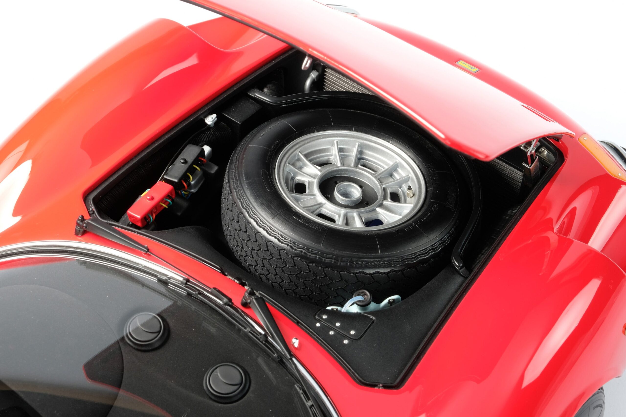 Amalgam Ferrari Dino 246 GTS (1972) - Rot | 1:8 - 画像24