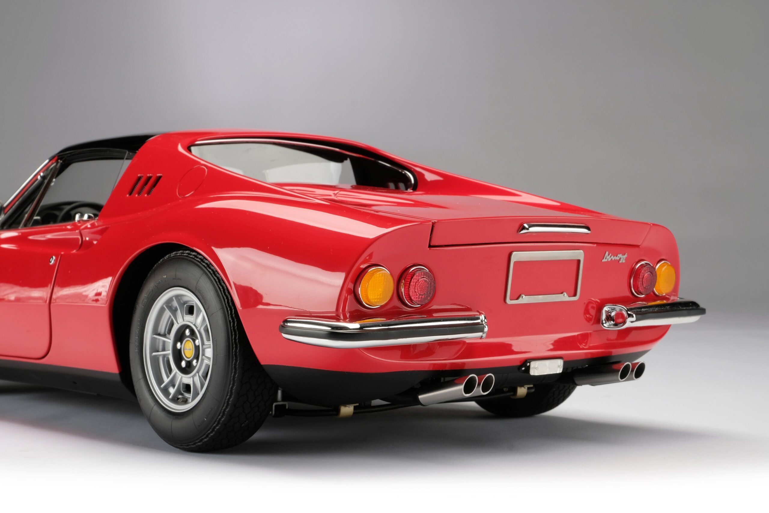 Amalgam Ferrari Dino 246 GTS (1972) - Rot | 1:8 - 画像10