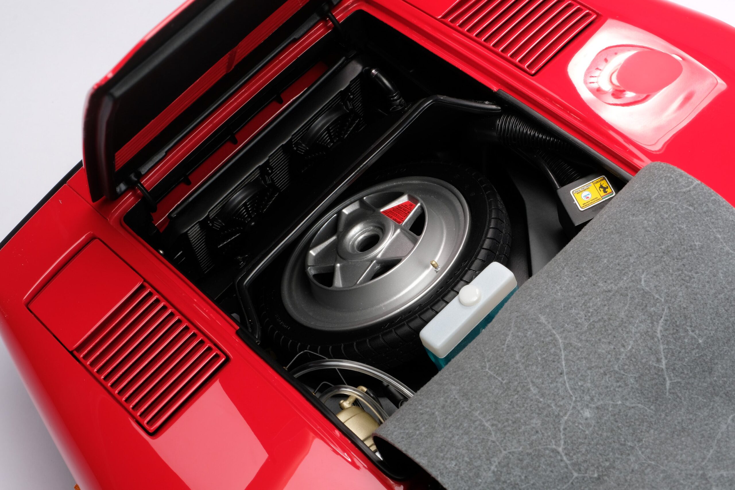 Amalgam Ferrari 288 GTO (1984) - Rot | 1:8 - 画像10