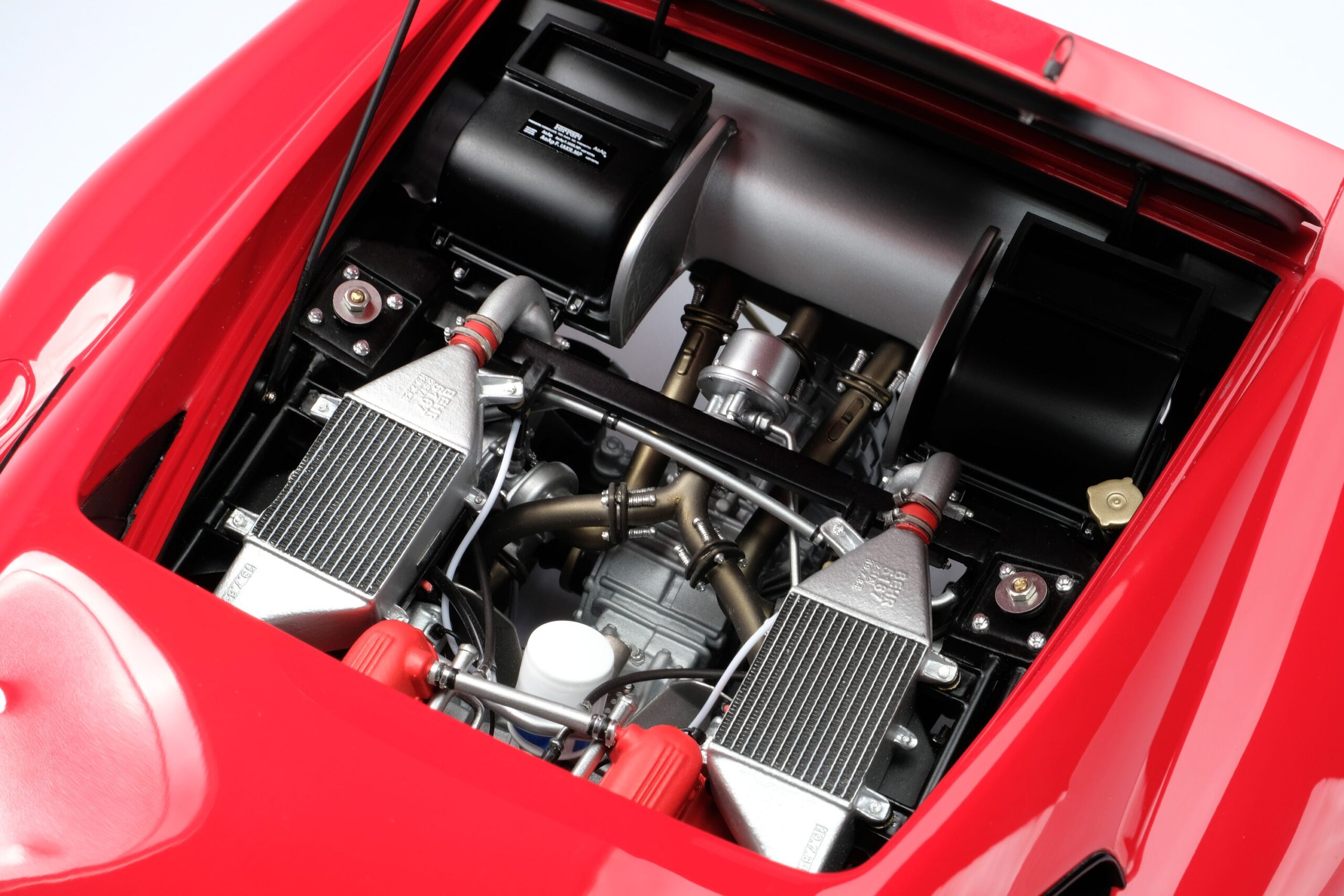 Amalgam Ferrari 288 GTO (1984) - Rot | 1:8 - 画像9