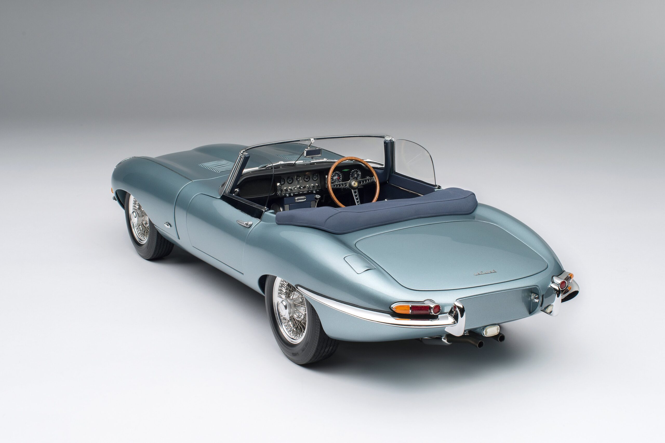 Amalgam Jaguar E-type Roadster (1961) | 1:8 – Bild 5