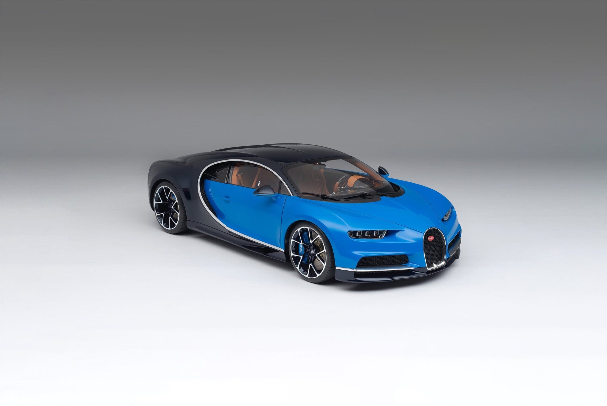 Amalgam Bugatti Chiron Genfer Automobilsalon 2016 - Blau | 1:8 - Image 2