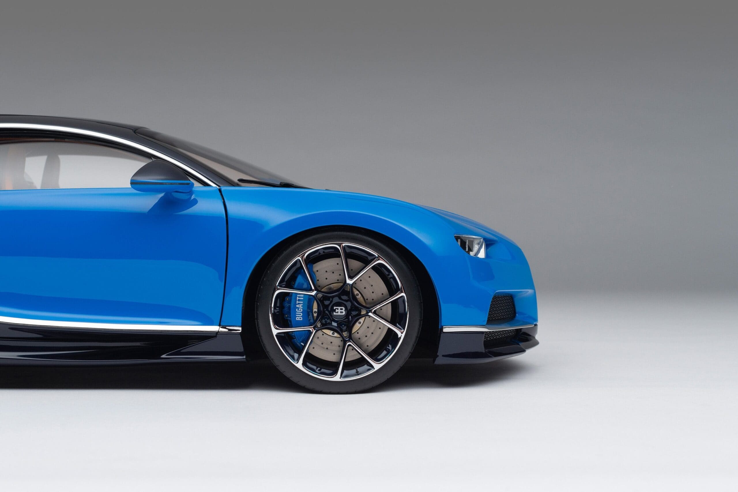 Amalgam Bugatti Chiron Genfer Automobilsalon 2016 - Blau | 1:8 - Image 9
