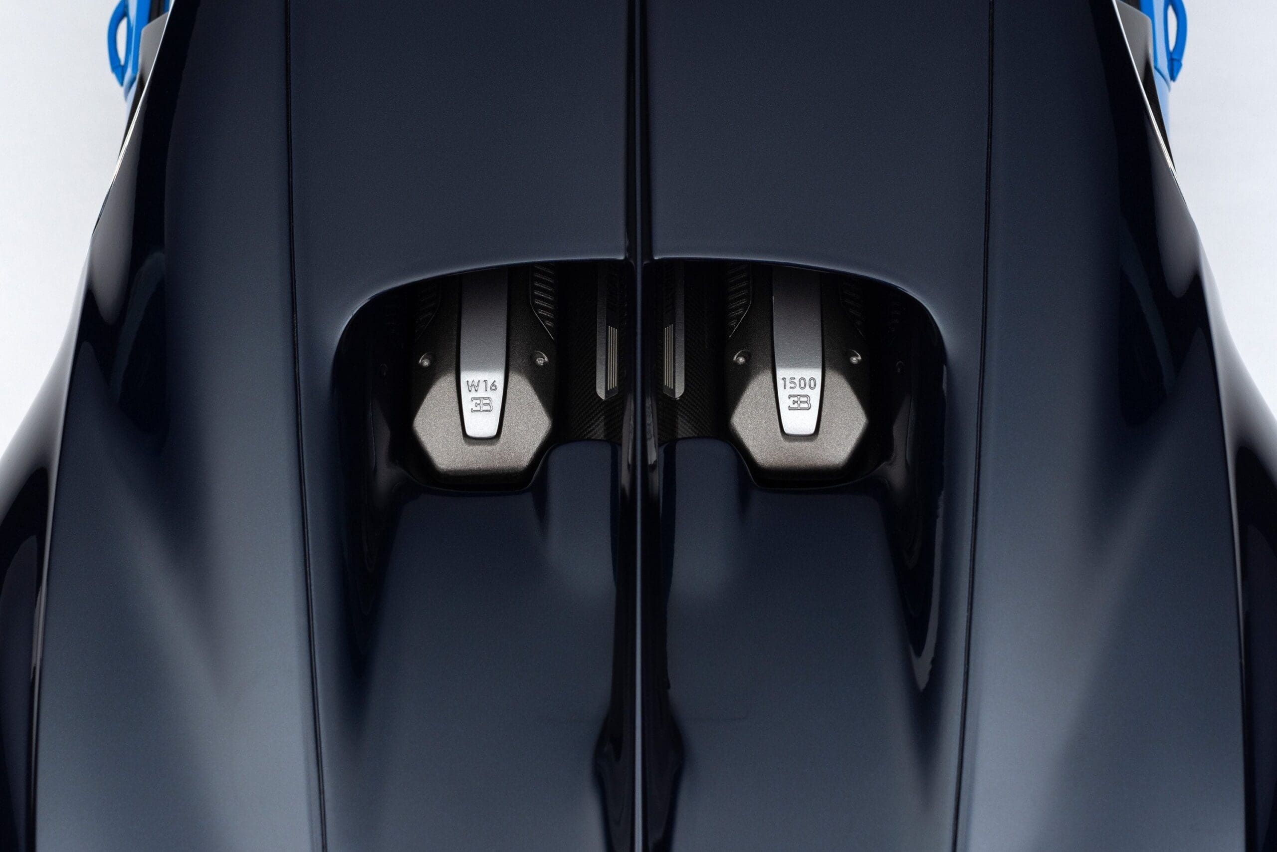 Amalgam Bugatti Chiron Genfer Automobilsalon 2016 - Blau | 1:8 - Image 8