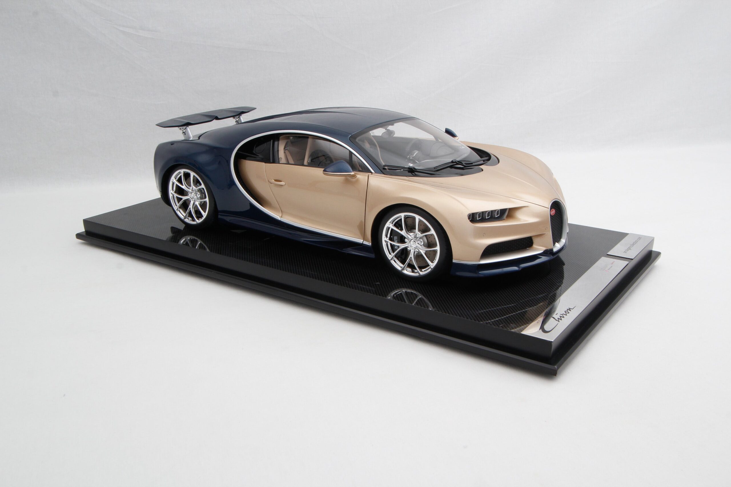 Amalgam Bugatti Chiron Tailor Made | 1:8 - 画像19