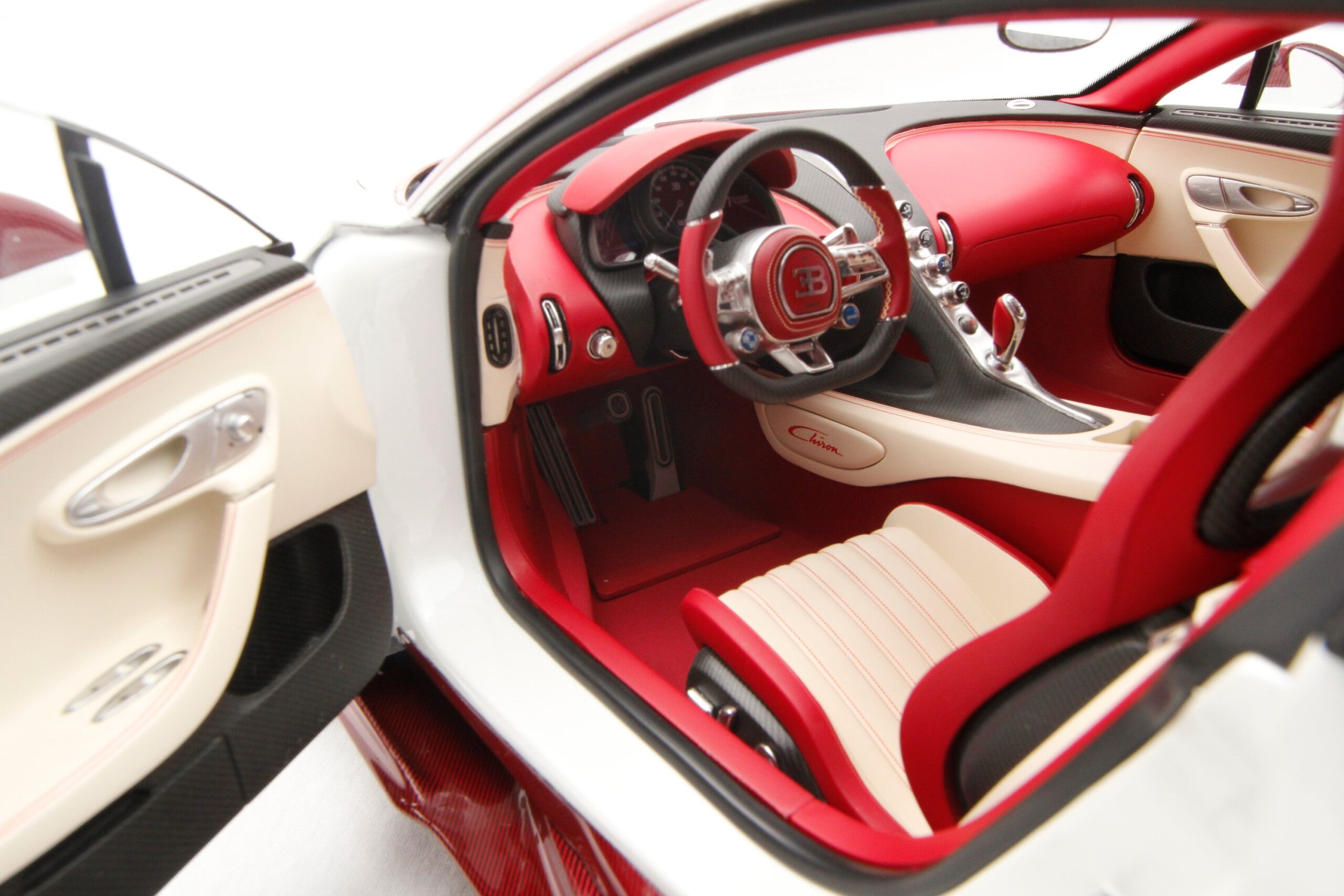 Amalgam Bugatti Chiron Tailor Made | 1:8 - 画像3