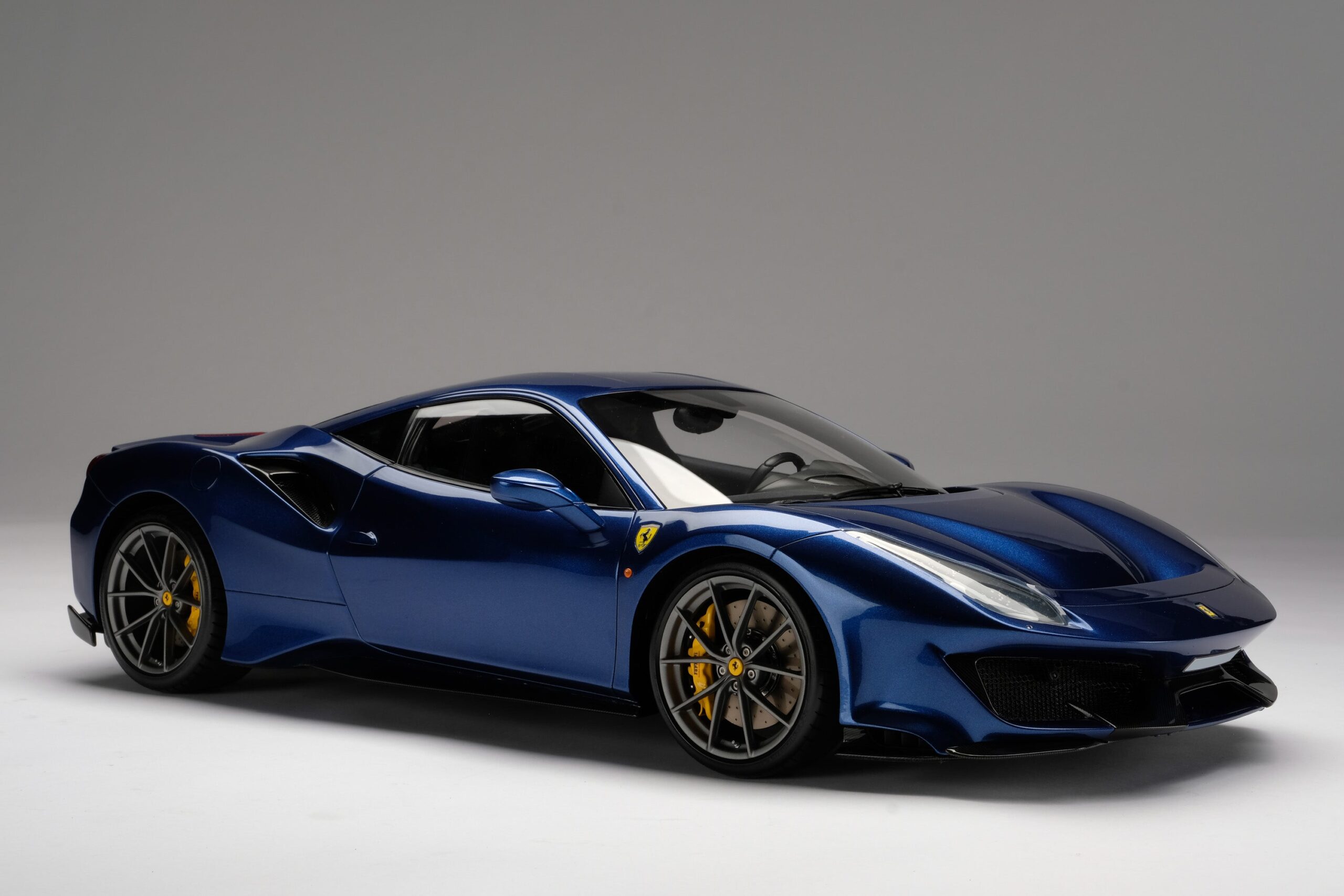 Amalgam Ferrari 488 GTB & Spider Tailor Made | 1:8 - 画像15