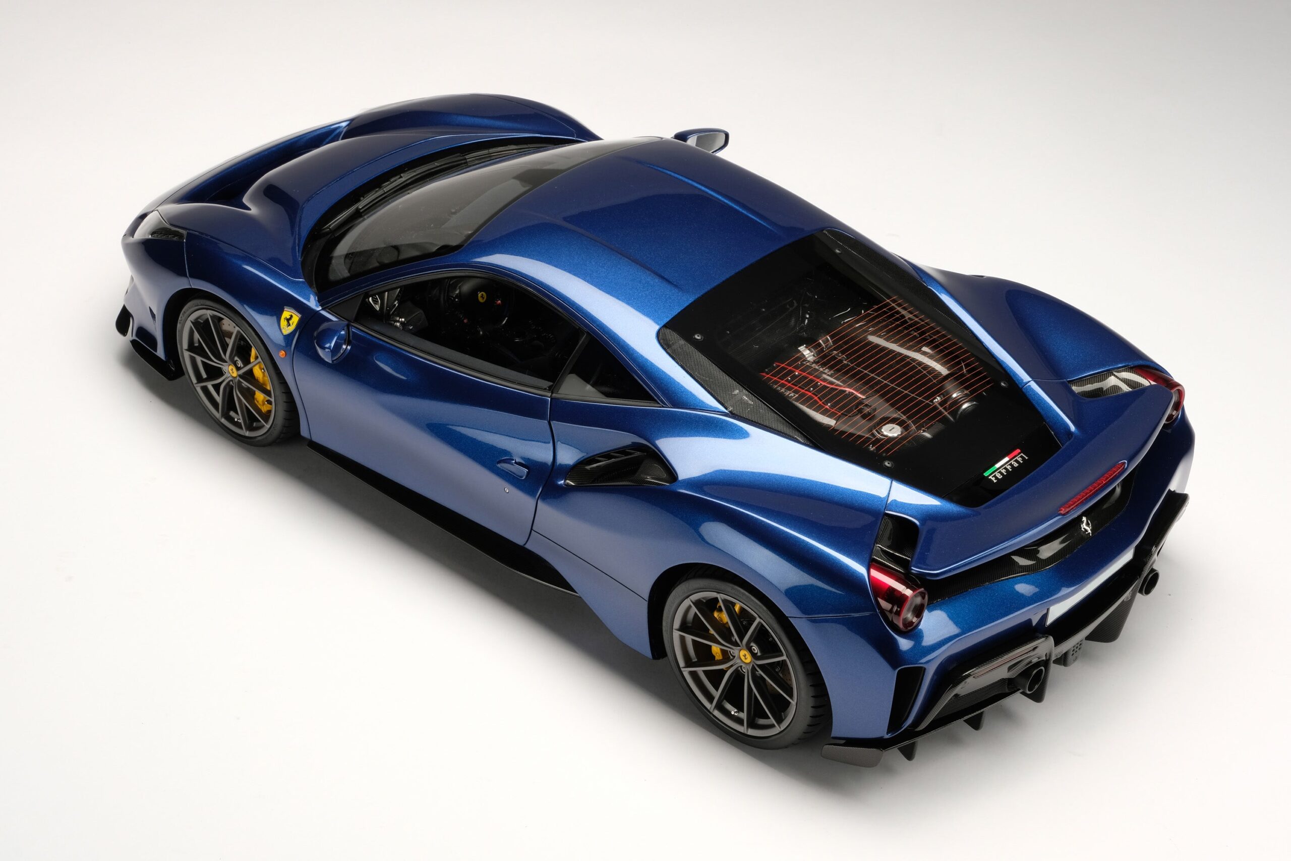 Amalgam Ferrari 488 GTB & Spider Tailor Made | 1:8 - 画像17