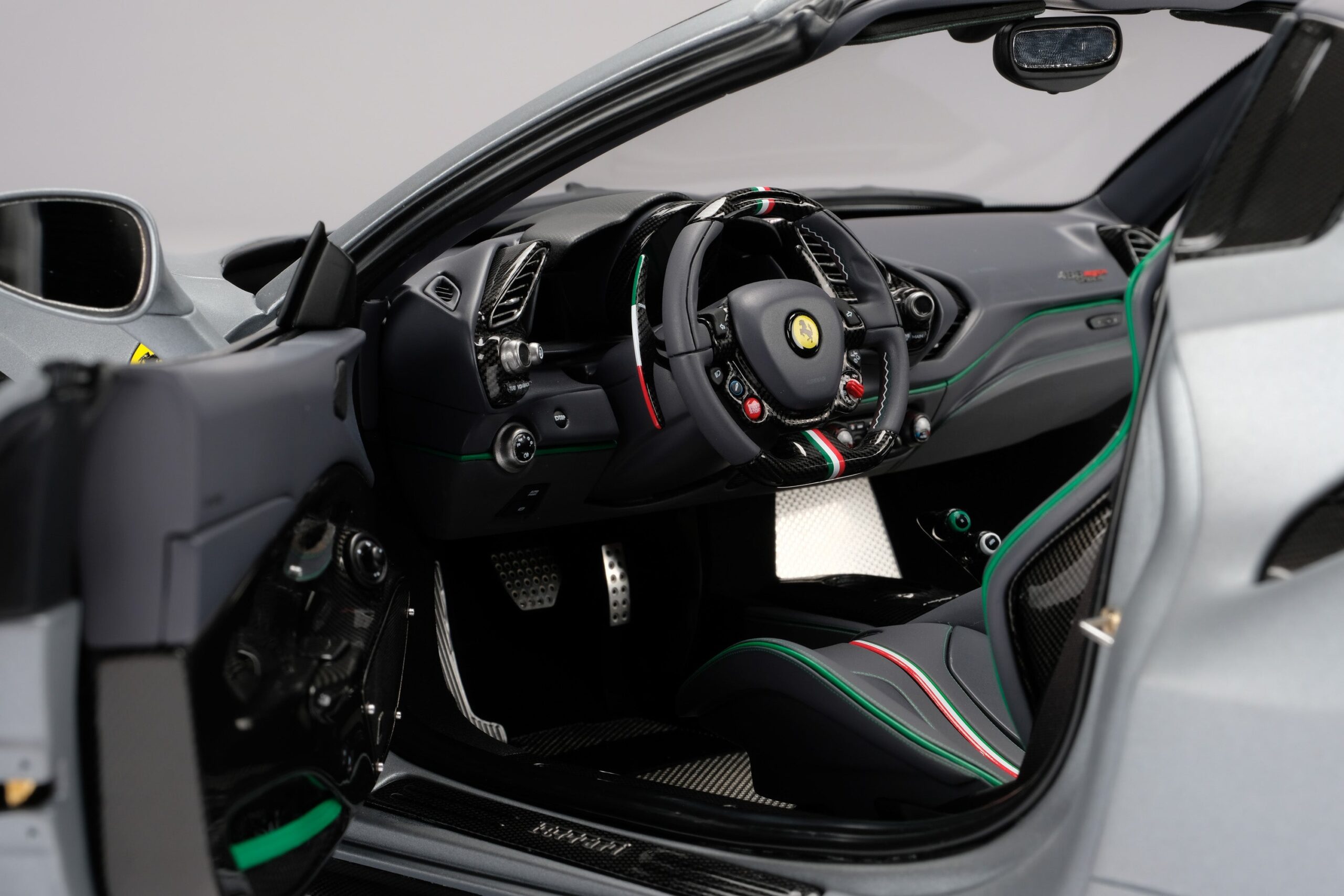 Amalgam Ferrari 488 GTB & Spider Tailor Made | 1:8 - 画像34