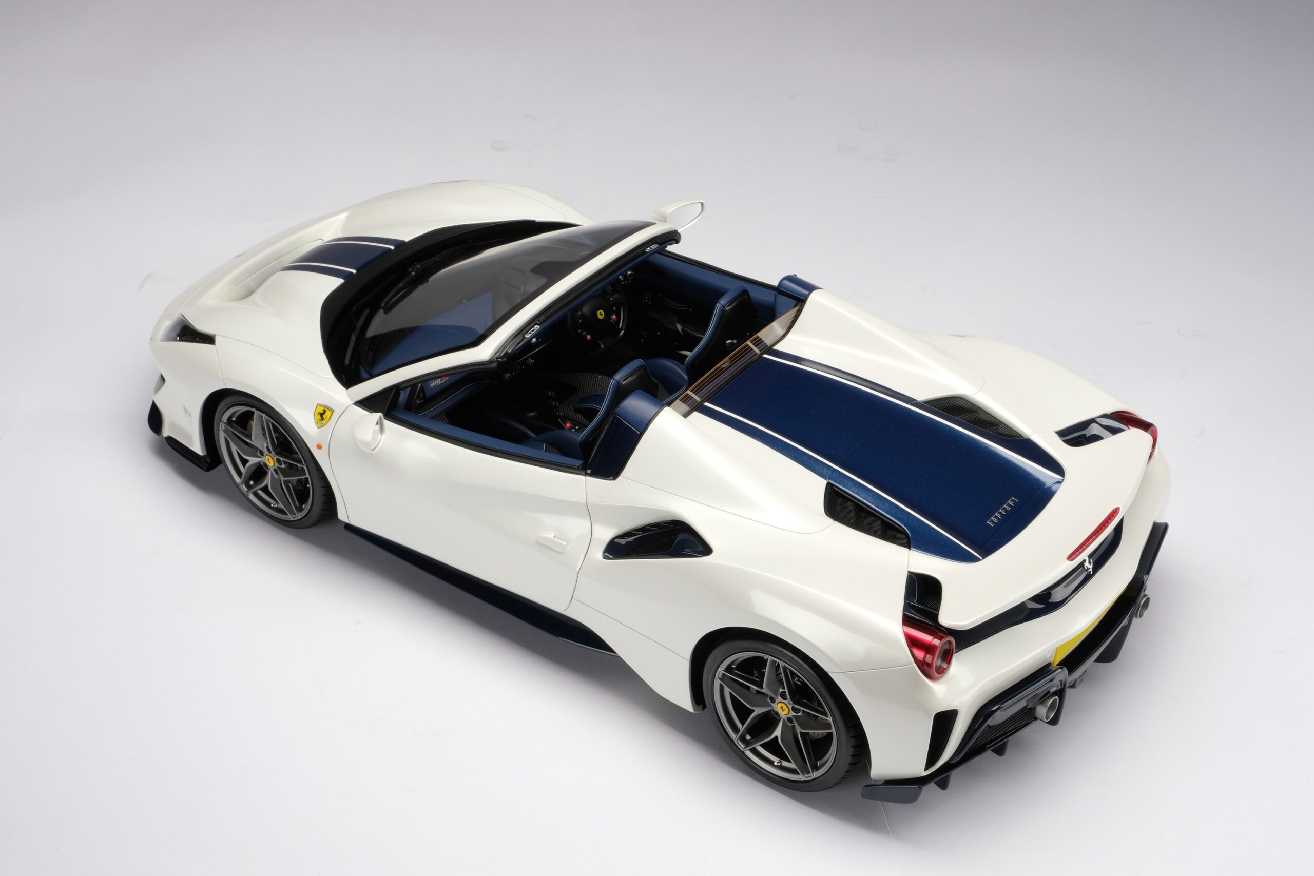 Amalgam Ferrari 488 GTB & Spider Tailor Made | 1:8 - 画像40