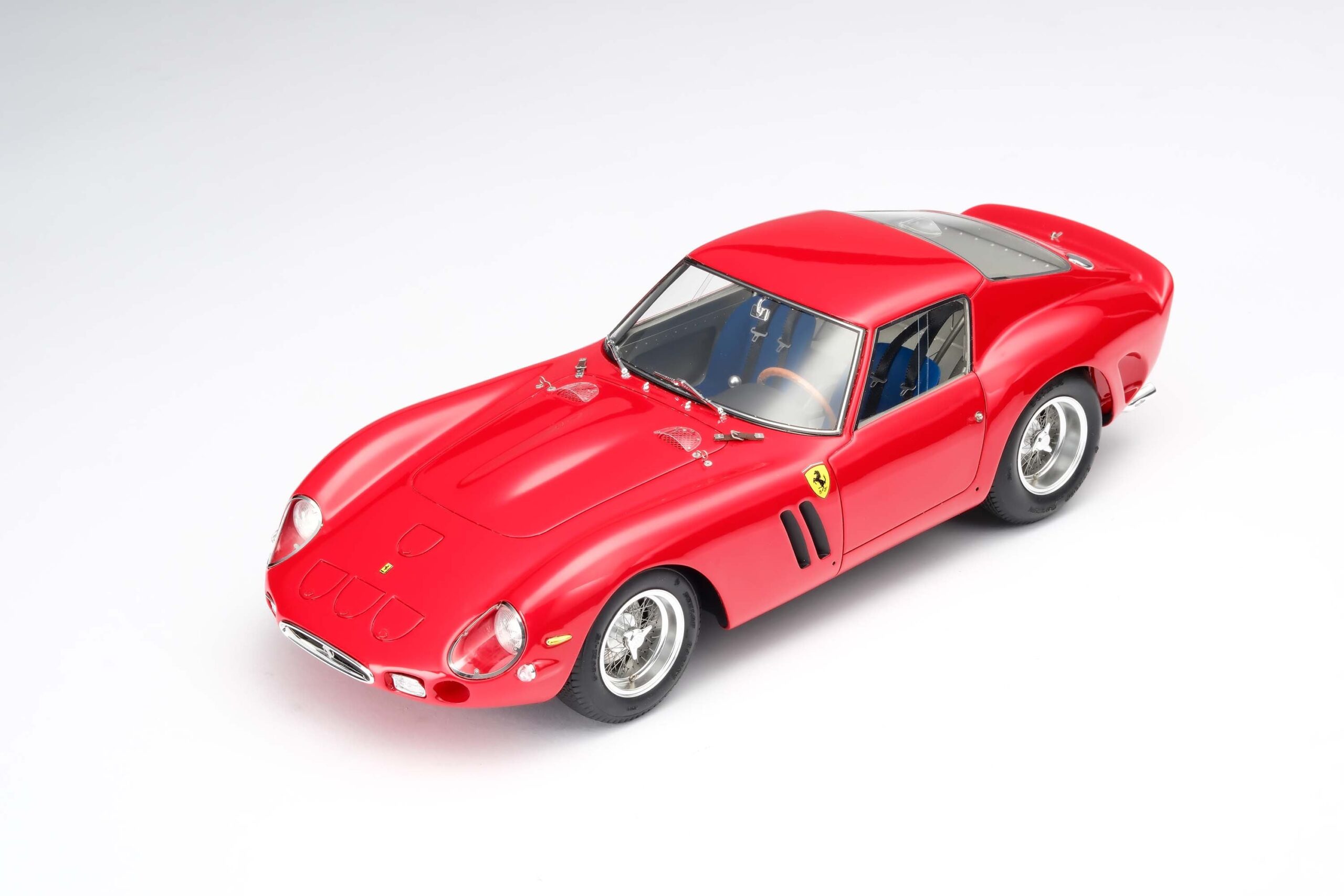 Amalgam Ferrari 250 GTO Road Specification (1962) - Rot | 1:18 - 画像24