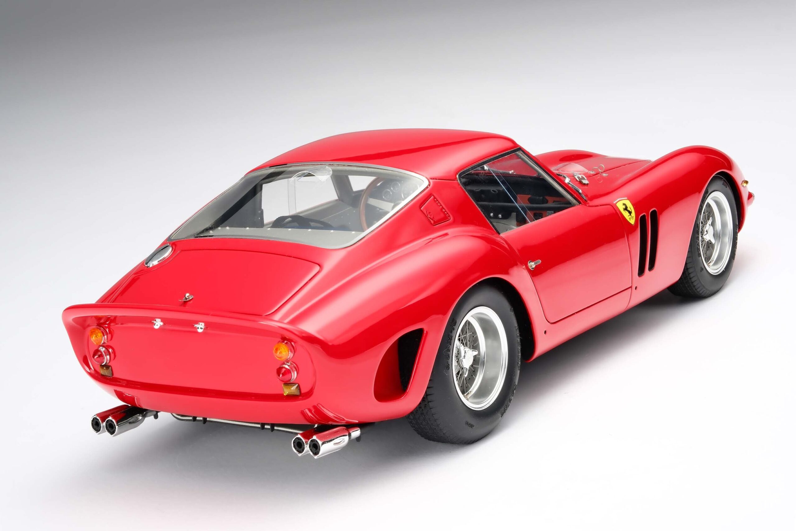 Amalgam Ferrari 250 GTO Road Specification (1962) - Rot | 1:18 - 画像26