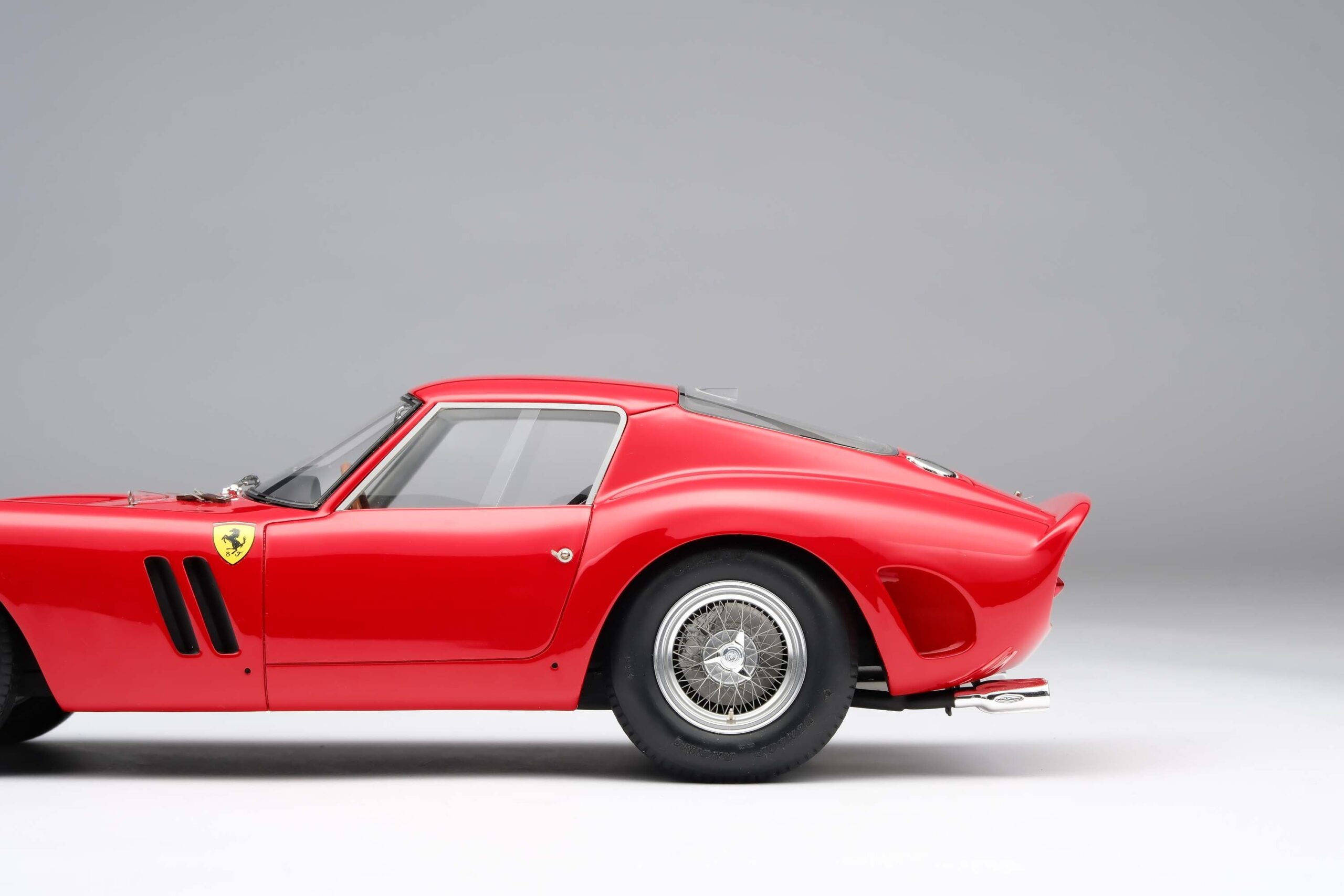 Amalgam Ferrari 250 GTO Road Specification (1962) - Rot | 1:18 - 画像31