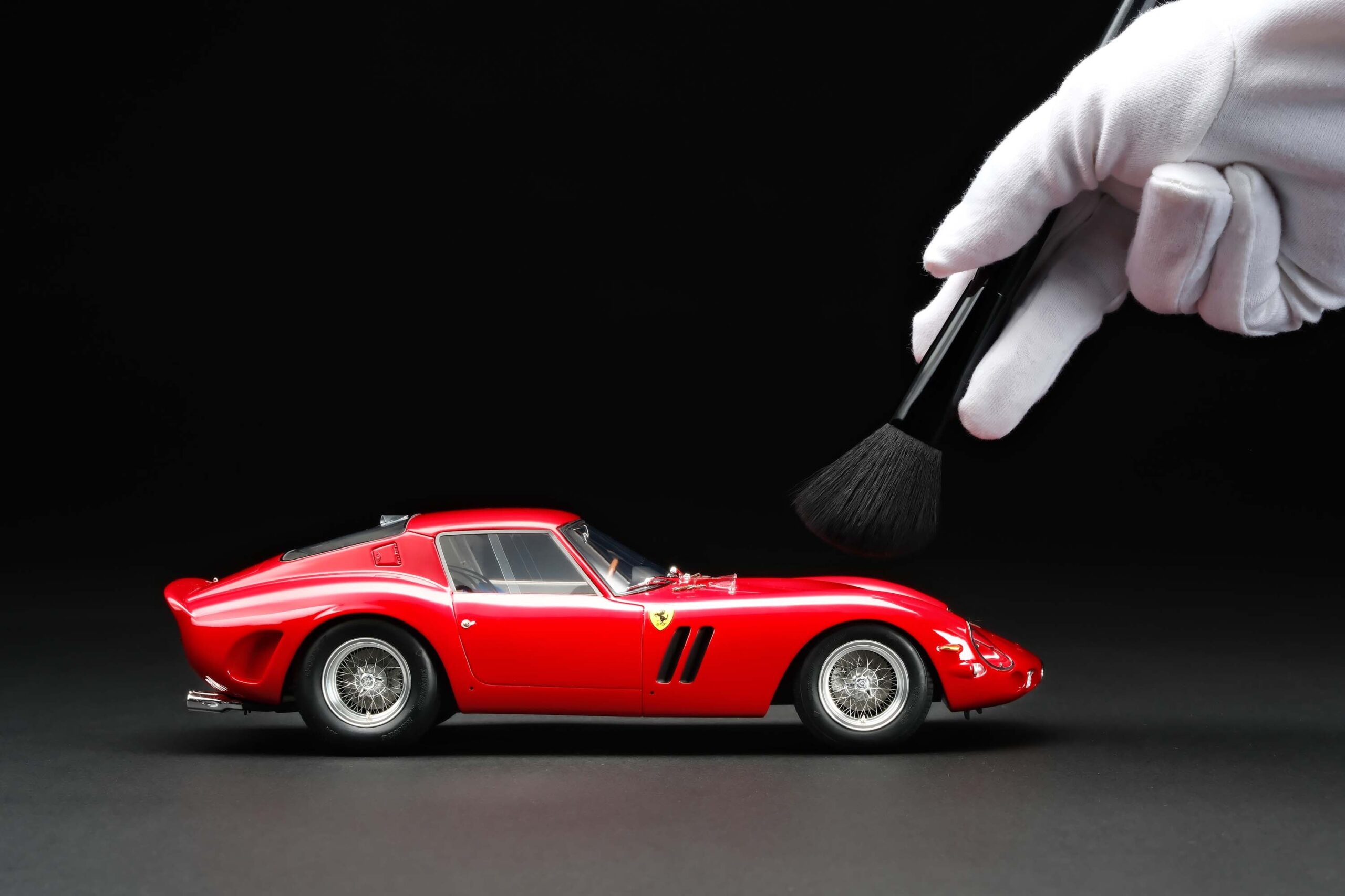 Amalgam Ferrari 250 GTO Road Specification (1962) - Rot | 1:18 - 画像3