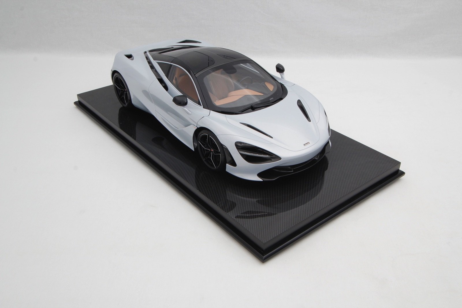 Amalgam McLaren 720S (2017) - Orange | 1:8 - Image 4