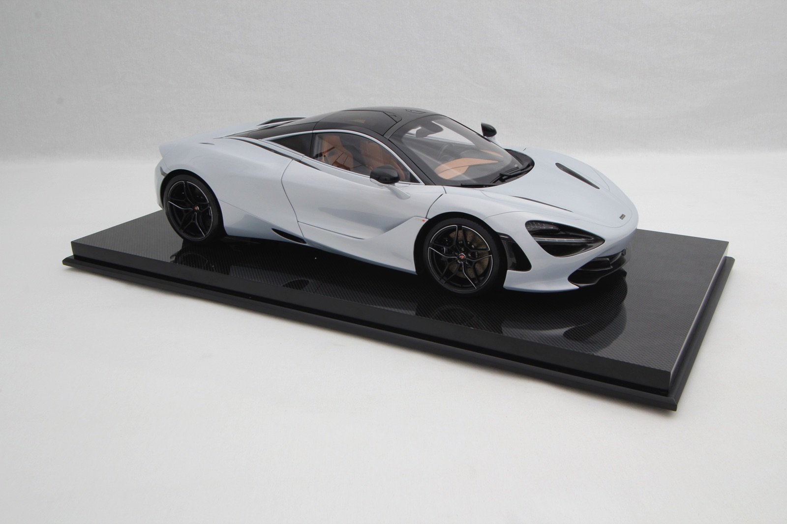 Amalgam McLaren 720S (2017) - Orange | 1:8 - Image 5