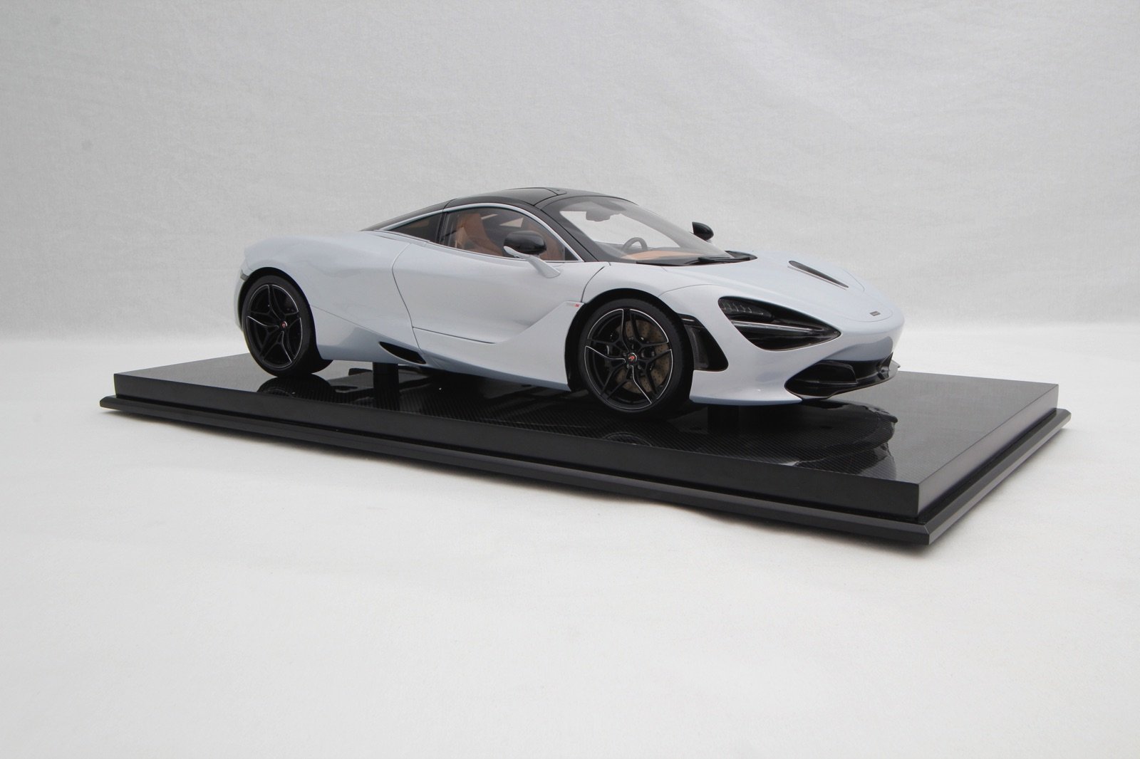 Amalgam McLaren 720S (2017) - Orange | 1:8 - Image 7