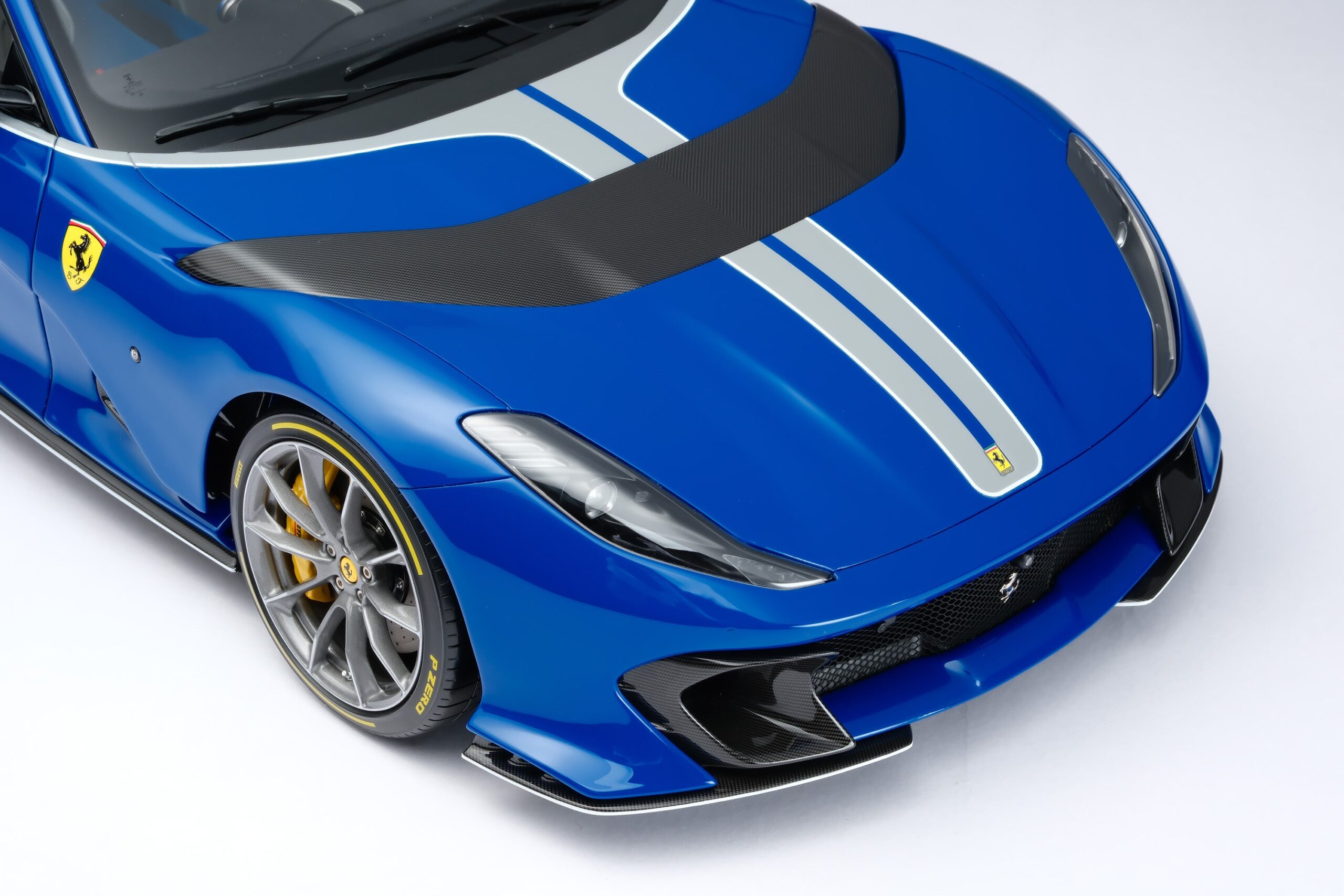 Amalgam Ferrari 812 Competizione & Competizione A Tailor Made | 1:8 - 画像20
