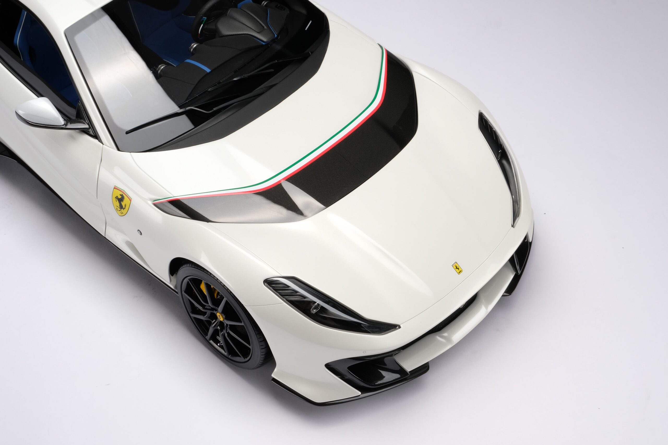 Amalgam Ferrari 812 Competizione & Competizione A Tailor Made | 1:8 - 画像16