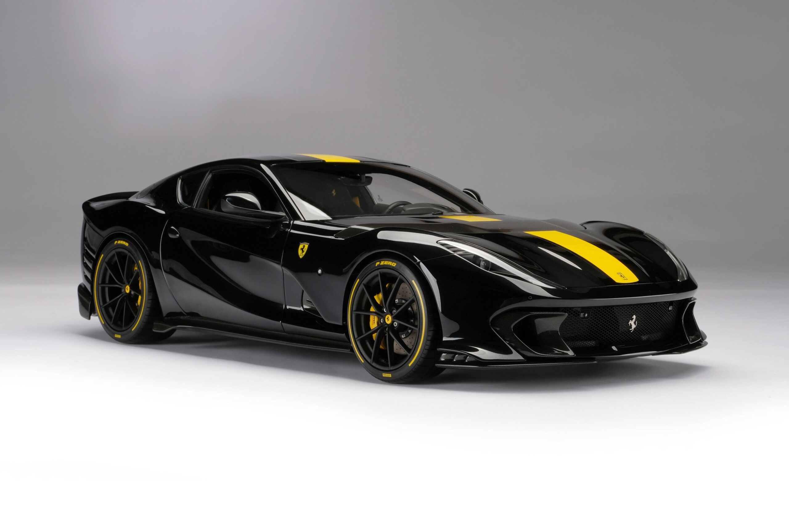 Amalgam Ferrari 812 Competizione & Competizione A Tailor Made | 1:8 - 画像25