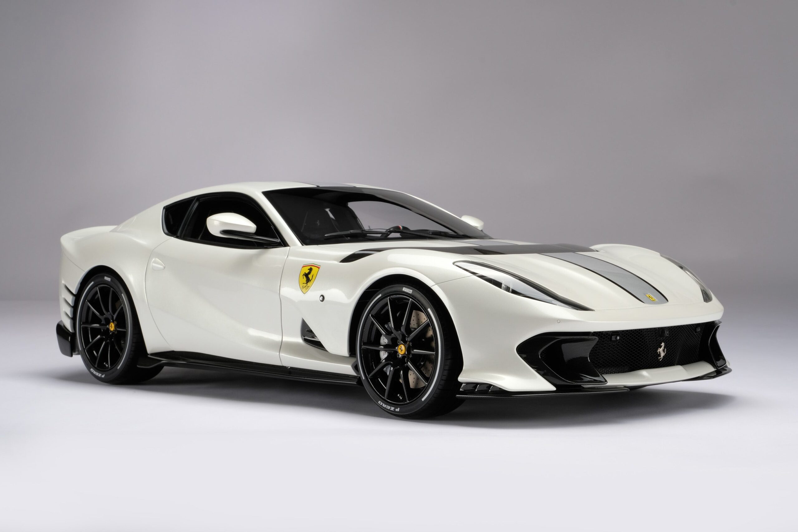 Amalgam Ferrari 812 Competizione & Competizione A Tailor Made | 1:8 - 画像32