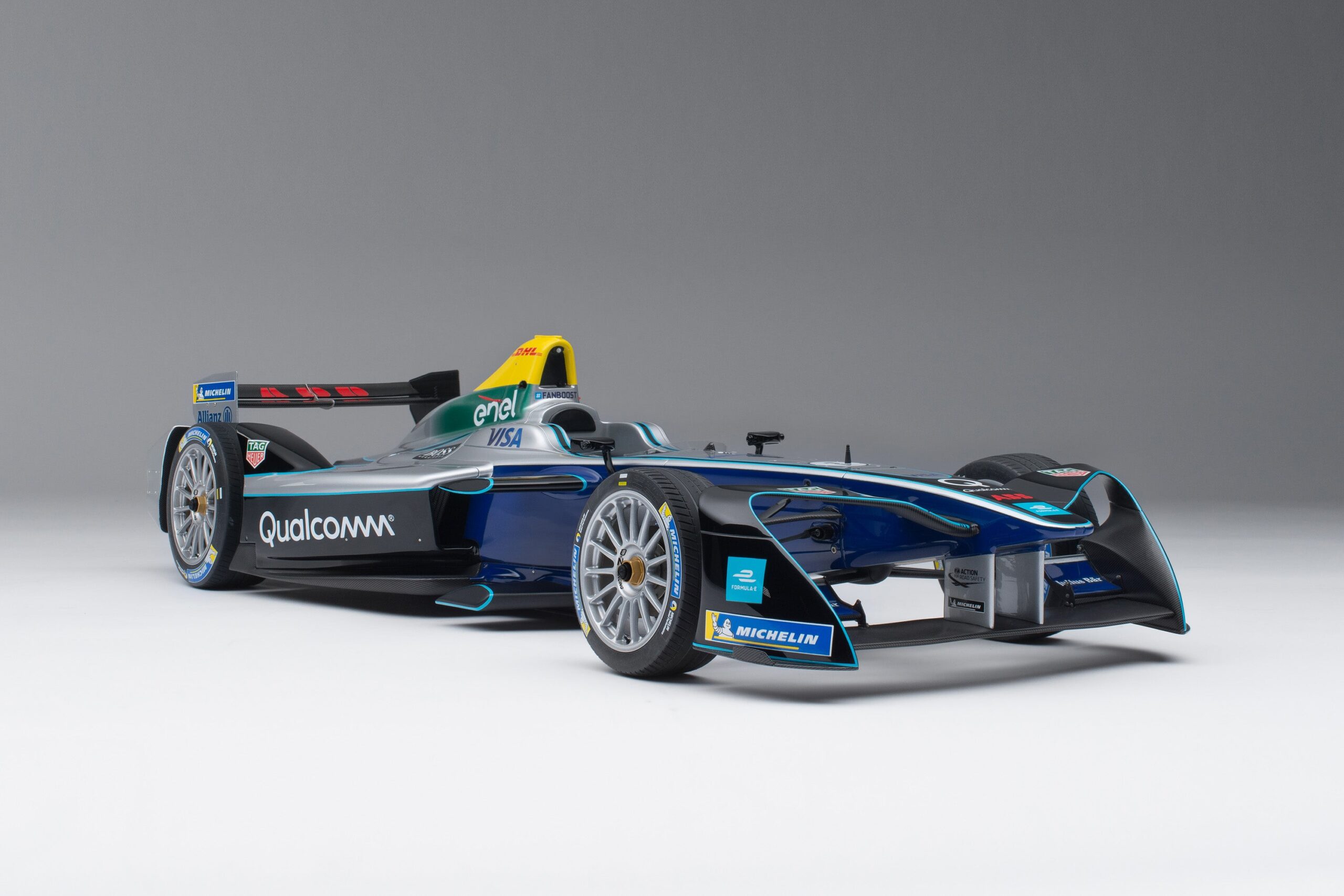 Amalgam Spark-Renault SRT_01E Gen1 Season 4 Show Car (2017) - Silver | 1:8