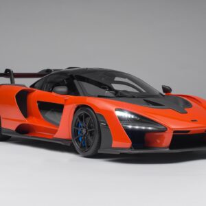 McLaren Senna (2018) Amalgam avec éclairage et portes électriques | 1:8