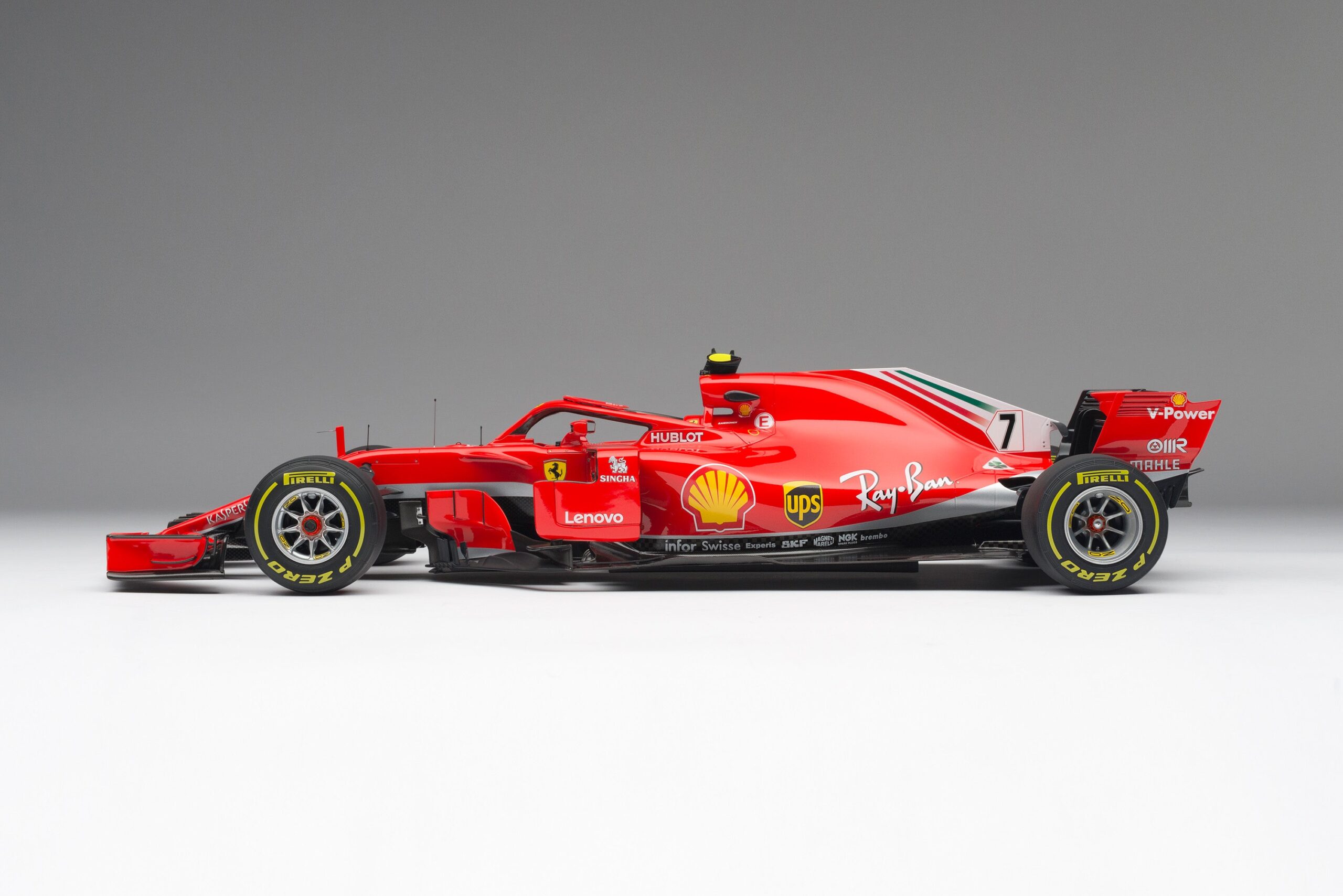 Amalgam Ferrari SF71H 2018 Australian Grand Prix - Rot | 1:8 - Image 18