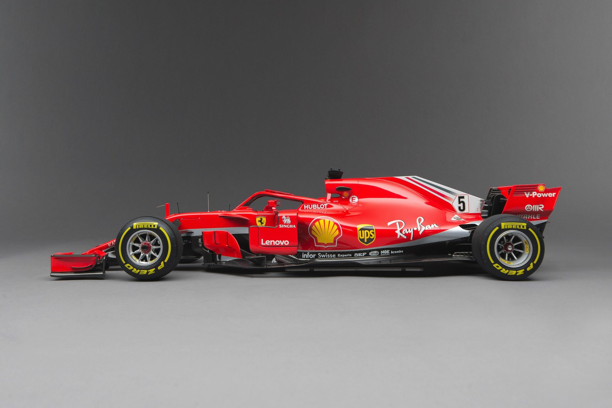 Amalgam Ferrari SF71H 2018 Australian Grand Prix - Rot | 1:8 - Image 6