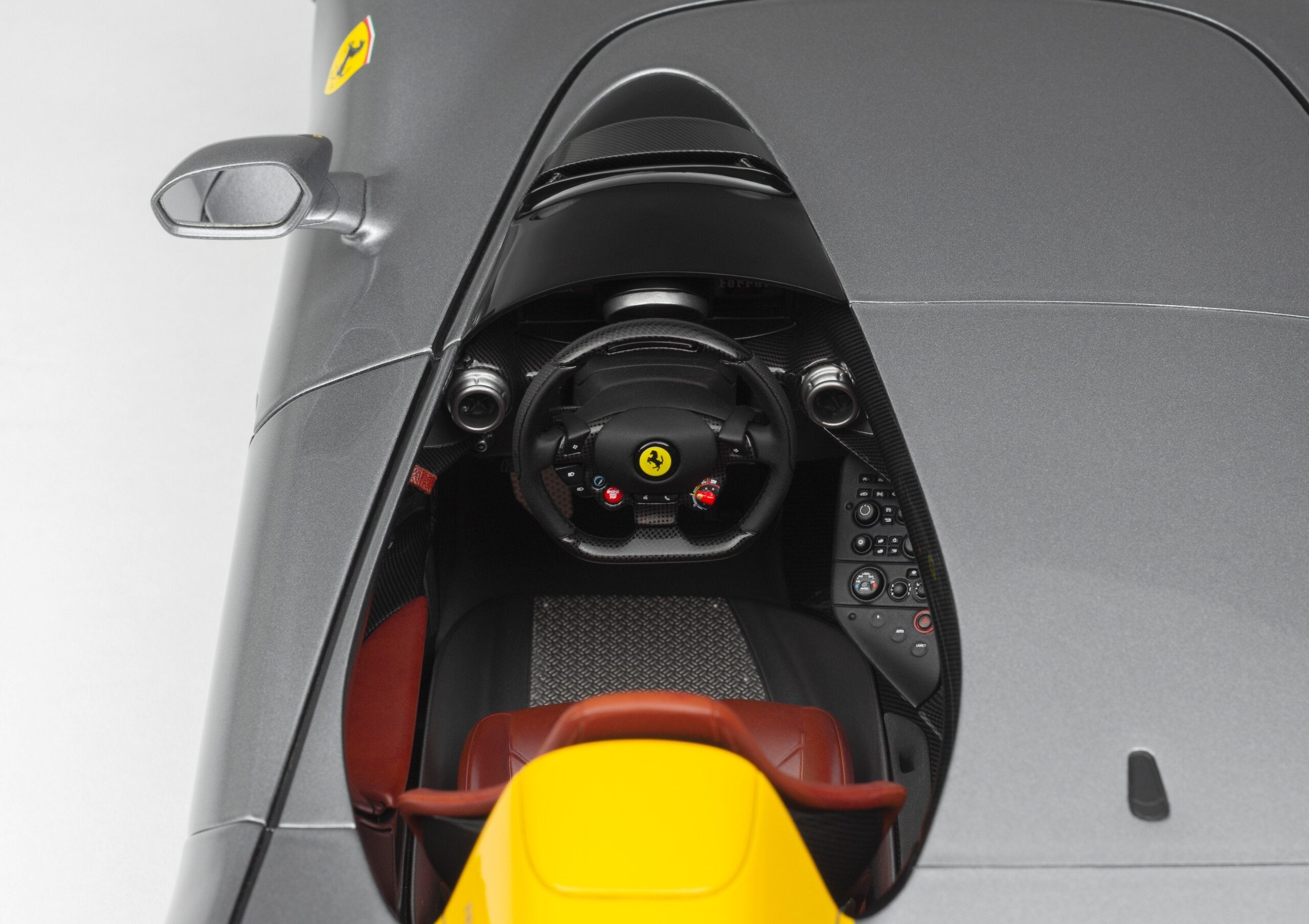 Amalgam Ferrari Monza SP1 (2019) - Silber | 1:8 - 画像9