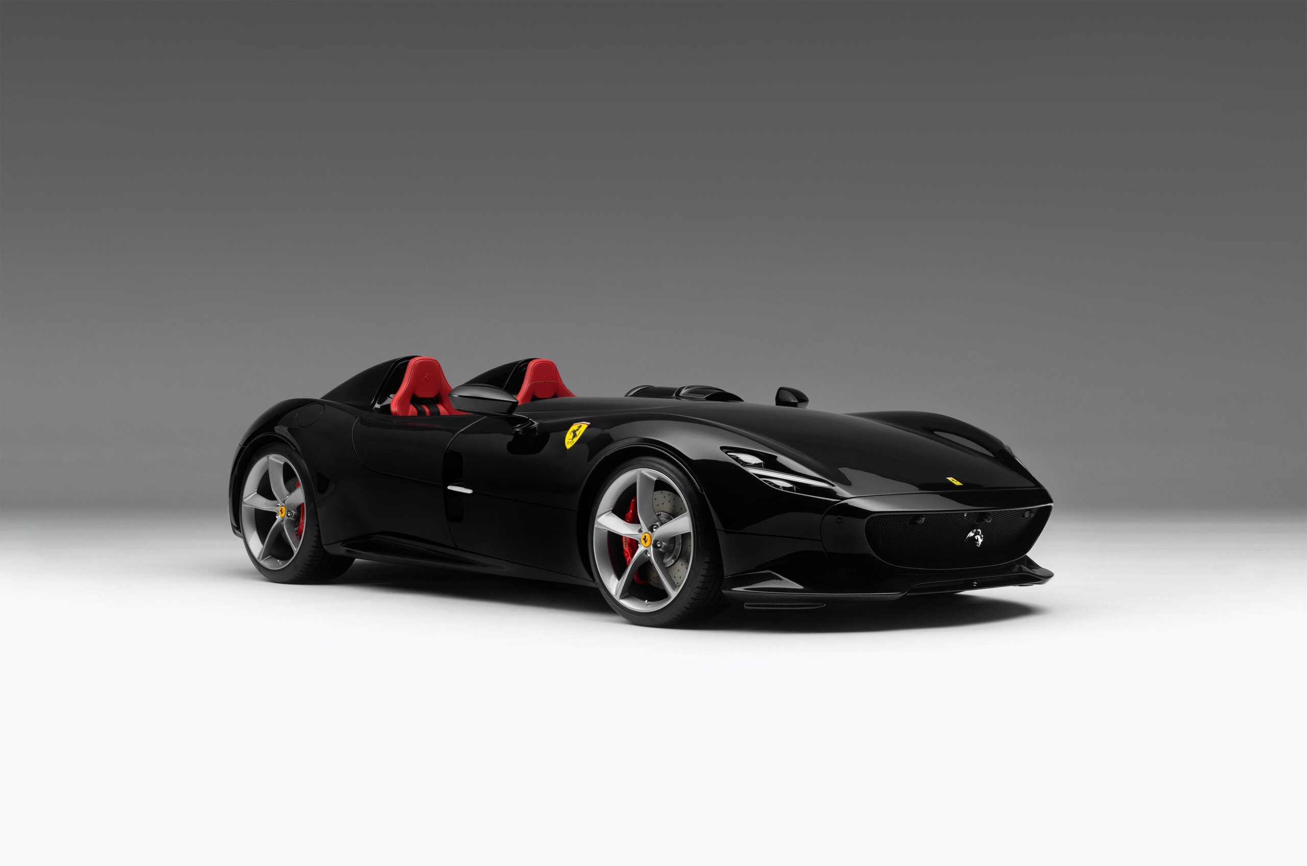 Amalgam Ferrari Monza SP2 (2019) - Schwarz | 1:8 - Image 2
