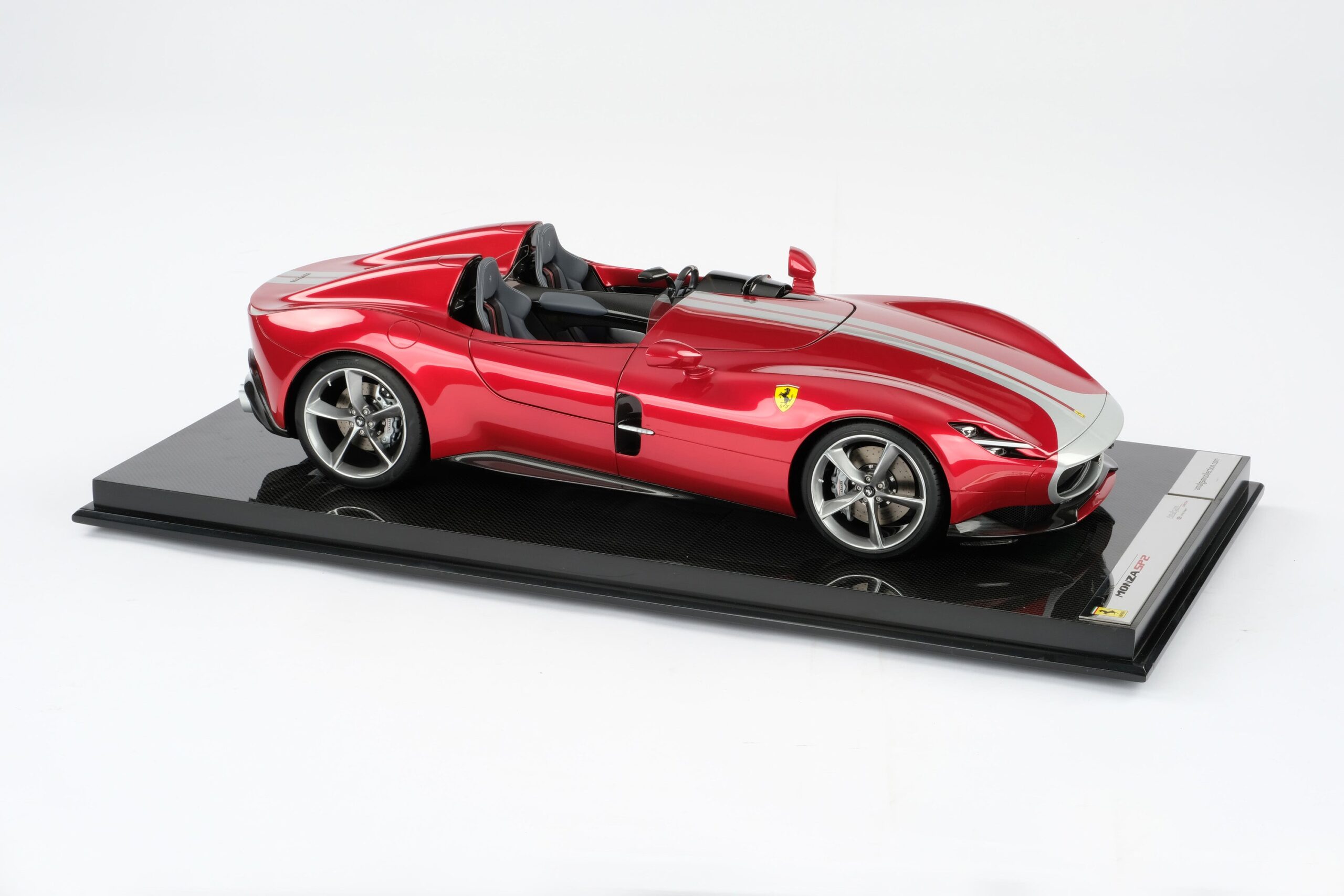 Amalgam Ferrari Monza SP1 & SP2 Tailor Made | 1:8 - 画像19
