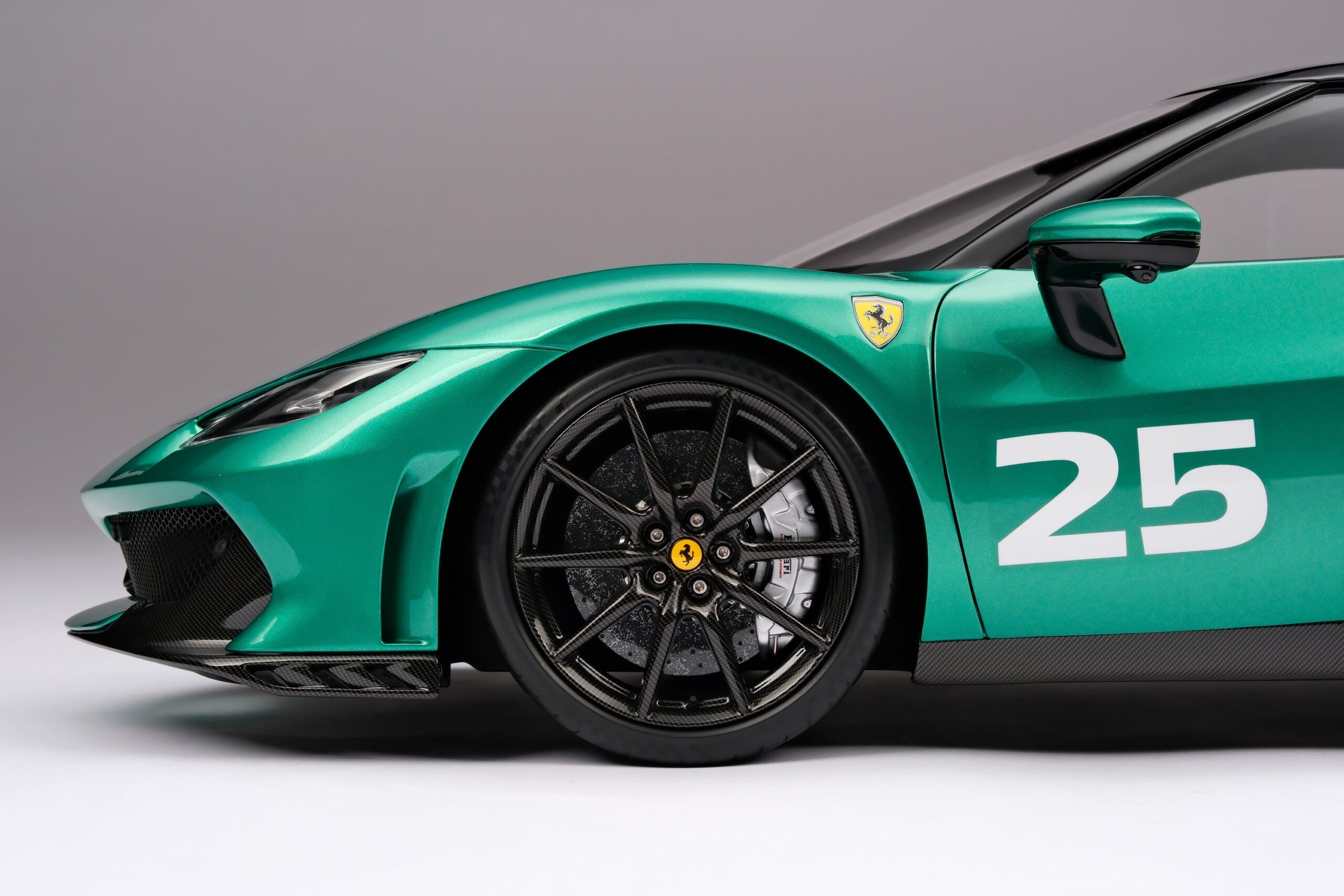 Amalgam Ferrari 296 Speciale (2025) - Grün | 1:8 - 画像10
