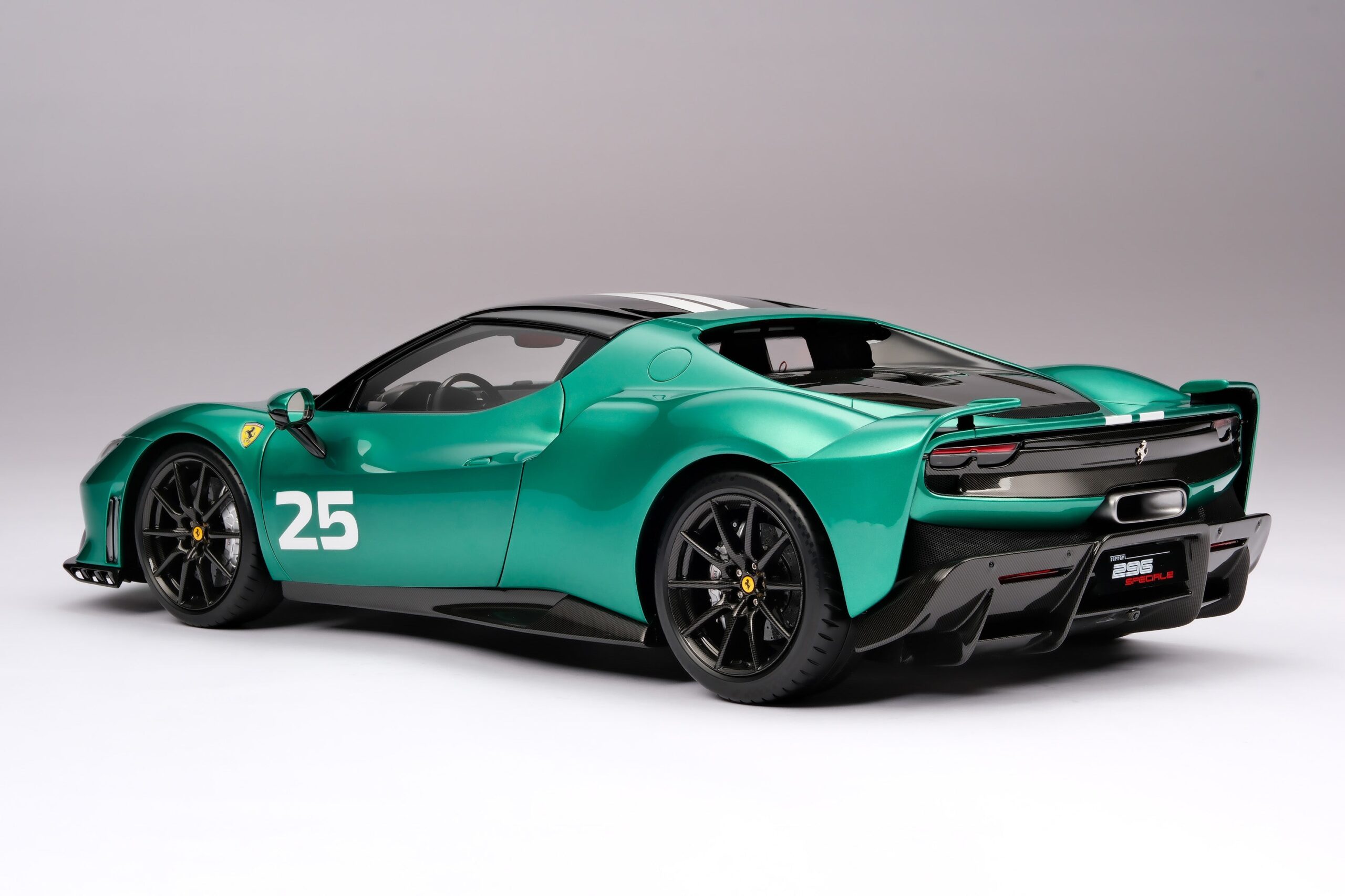 Amalgam Ferrari 296 Speciale (2025) - Grün | 1:8 - 画像14