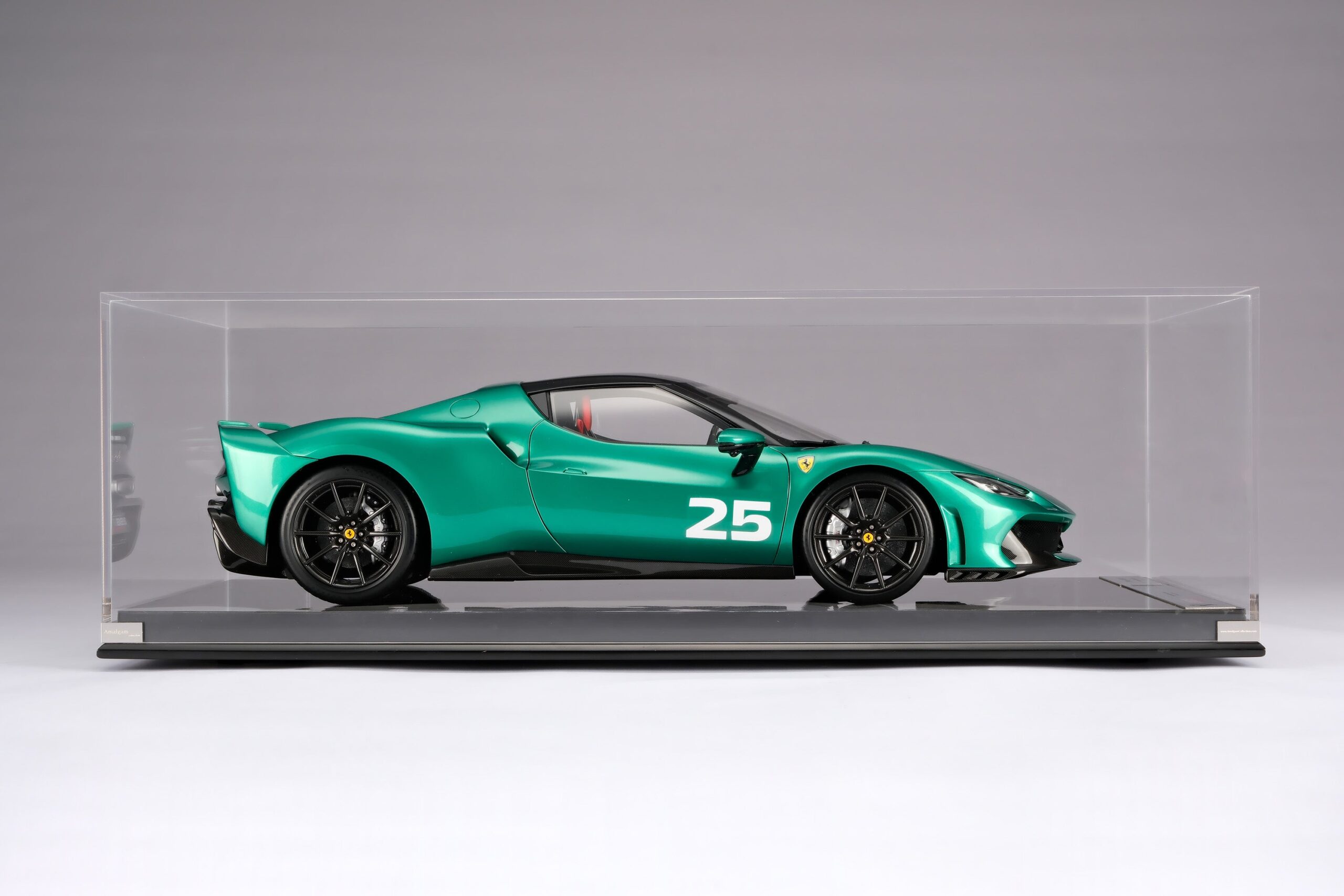 Amalgam Ferrari 296 Speciale (2025) - Grün | 1:8 - 画像18