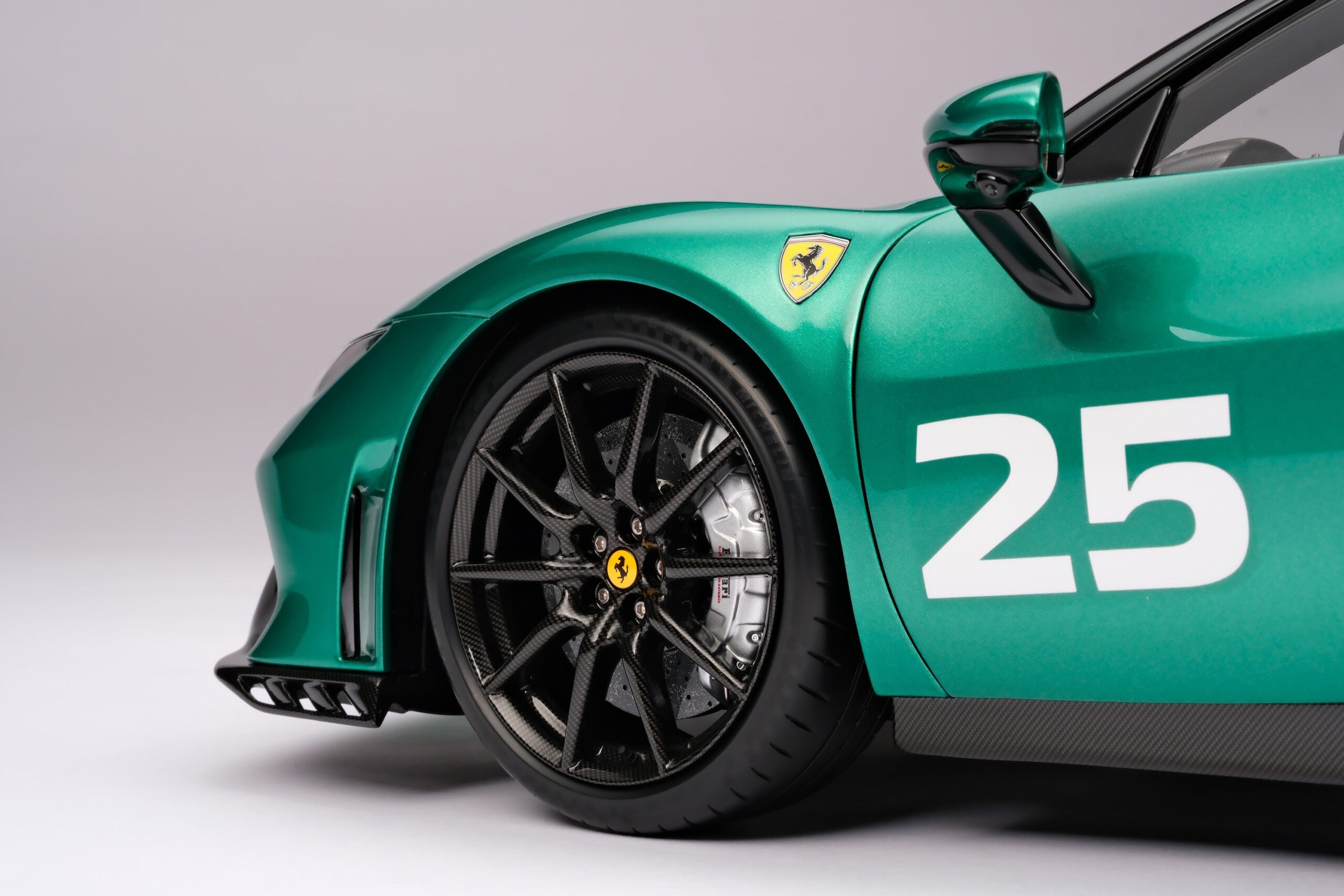Amalgam Ferrari 296 Speciale (2025) - Grün | 1:8 - 画像12