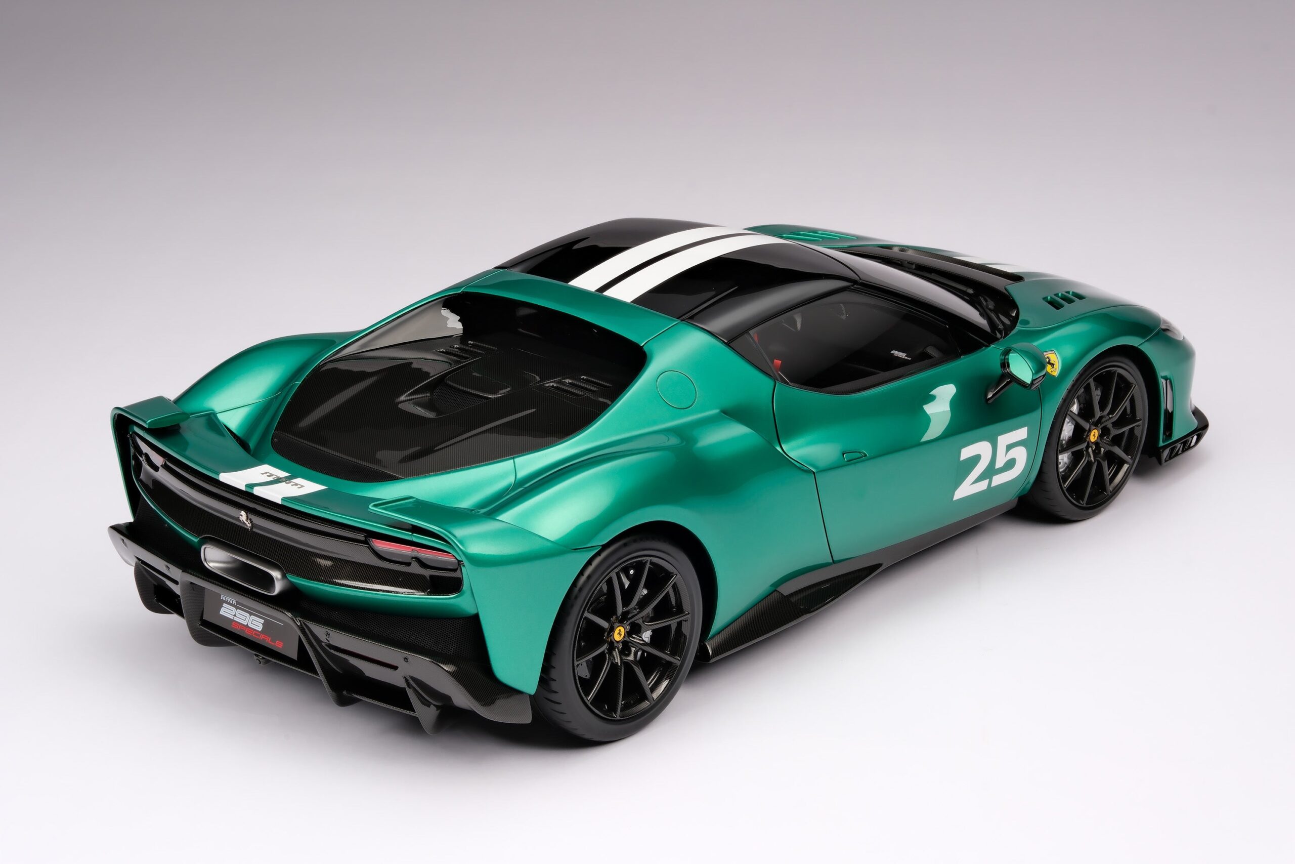 Amalgam Ferrari 296 Speciale (2025) - Grün | 1:8 - 画像16
