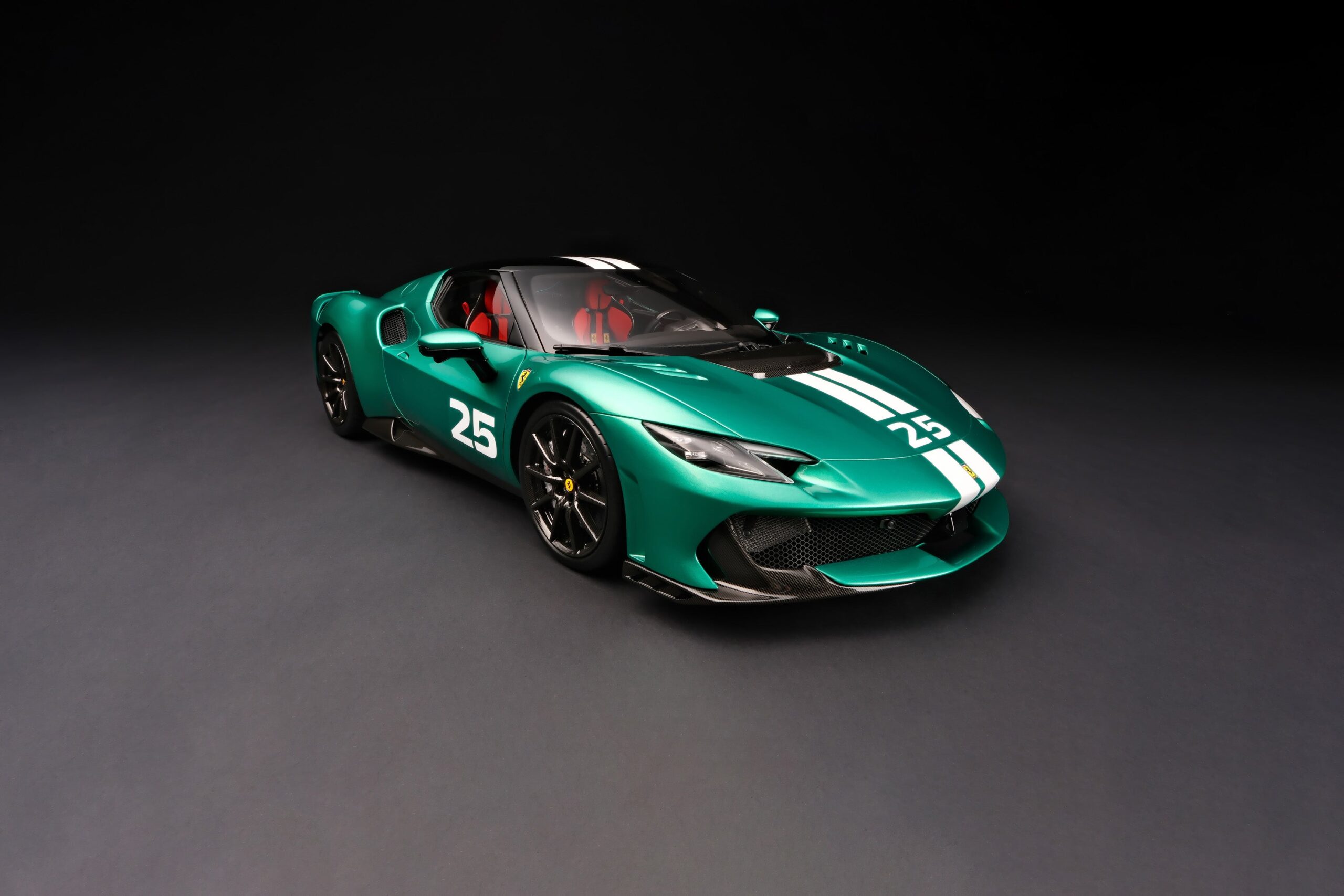 Amalgam Ferrari 296 Speciale (2025) - Grün | 1:8 - 画像2