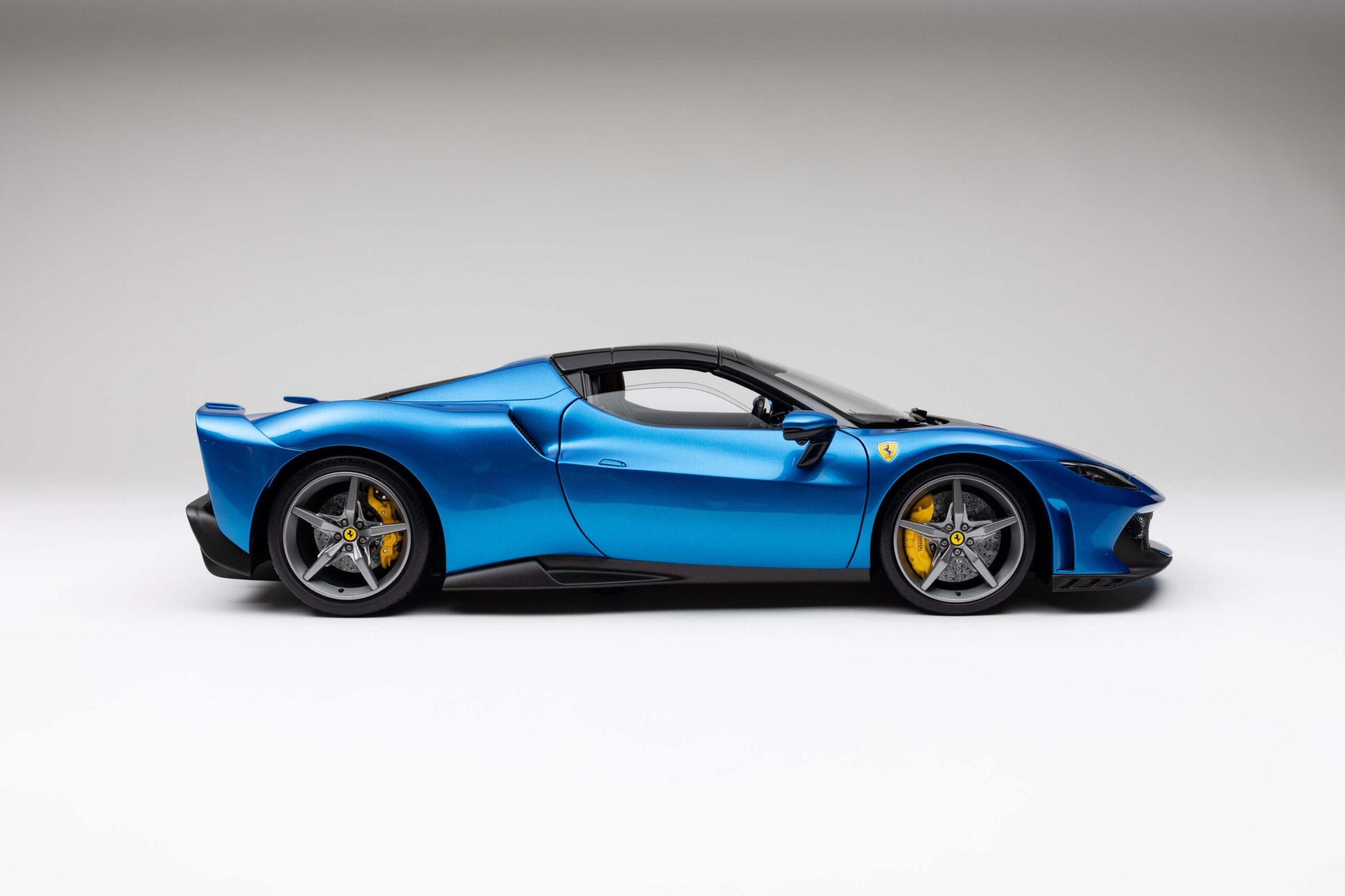 Amalgam Ferrari 296 Speciale A (2025) - Blau | 1:8 - 画像5