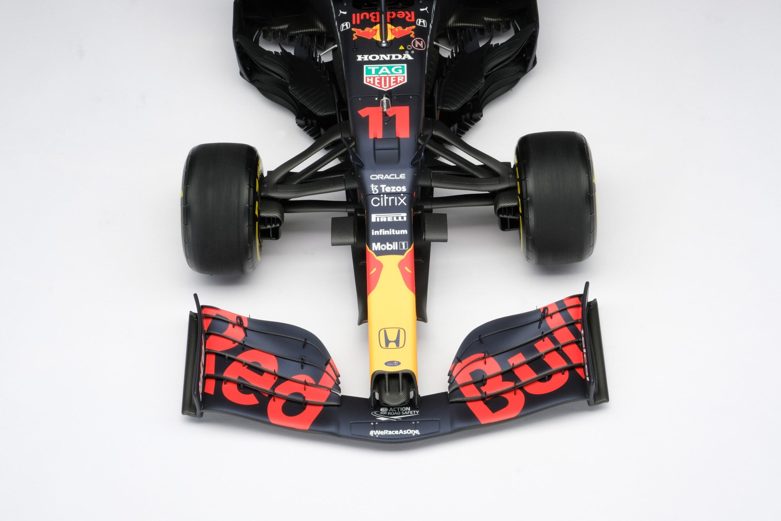 Amalgam Red Bull Racing Honda RB16B 2021 Baku Grand Prix Sergio Pérez | 1:8 - Imagen 10