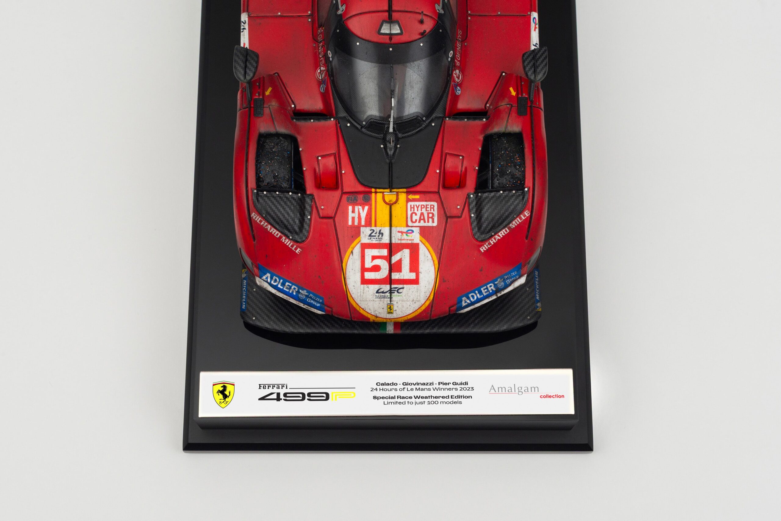 Amalgam Ferrari 499P 2023 Le Mans Winner (Race Weathered) - Rot | 1:18 - 画像16