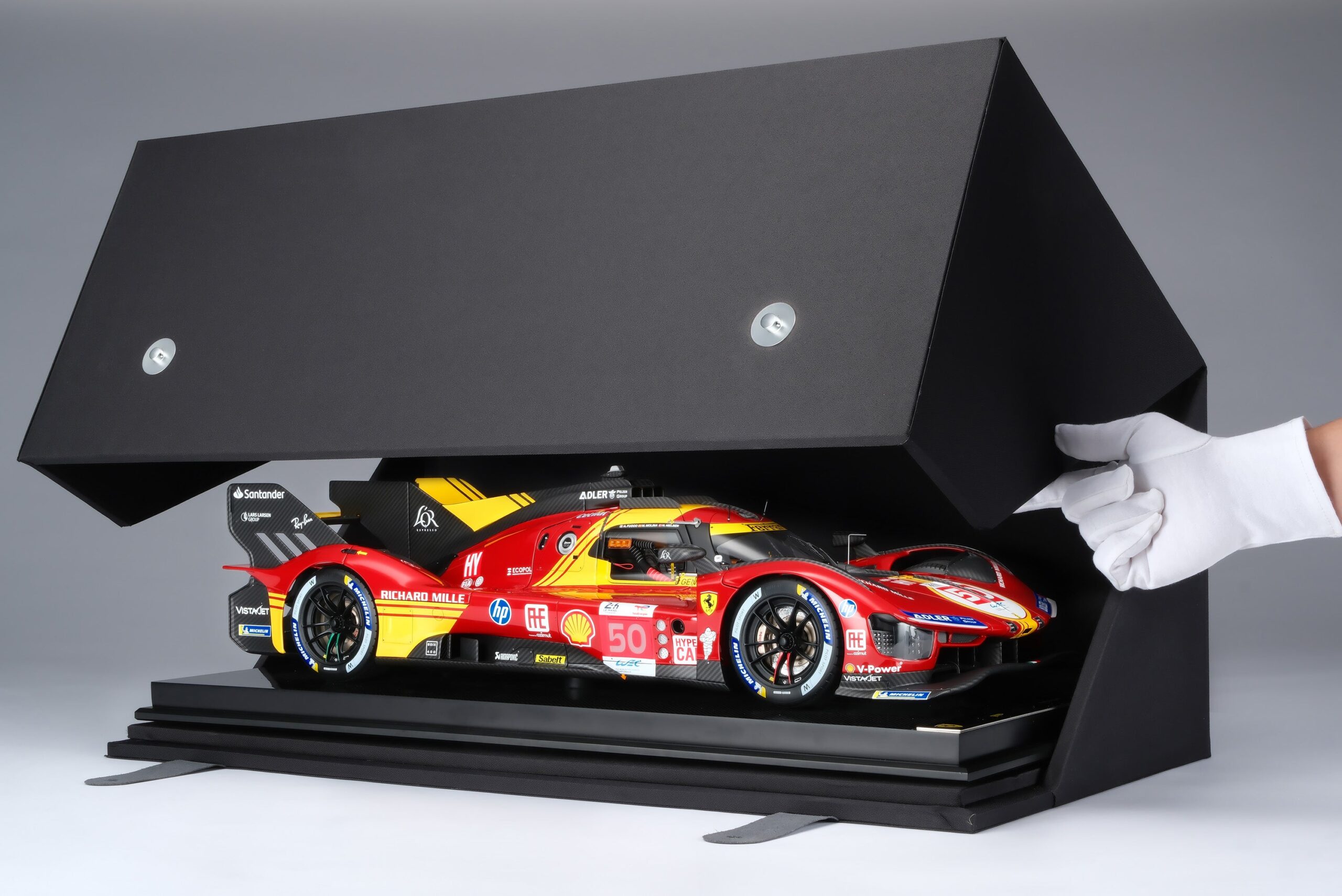 Amalgam Ferrari 499P 2024 Le Mans - Rot | 1:8 - 画像22